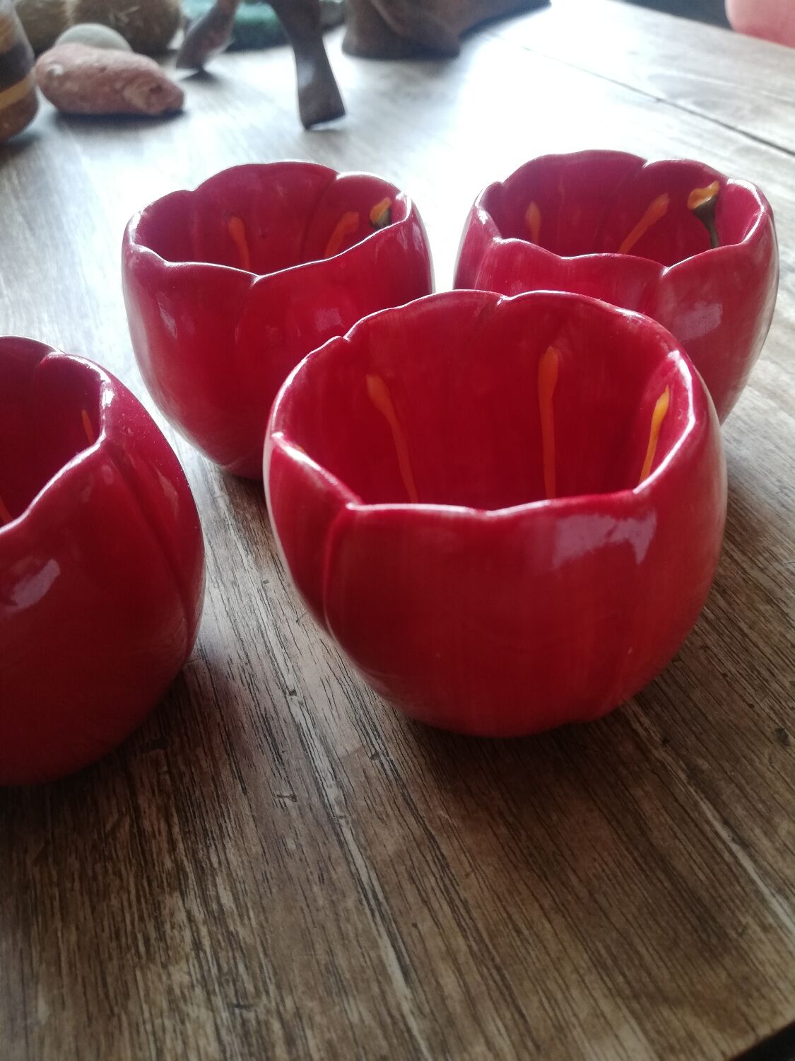 Set of 4 red tulip bowls by Villeroy & Boch.