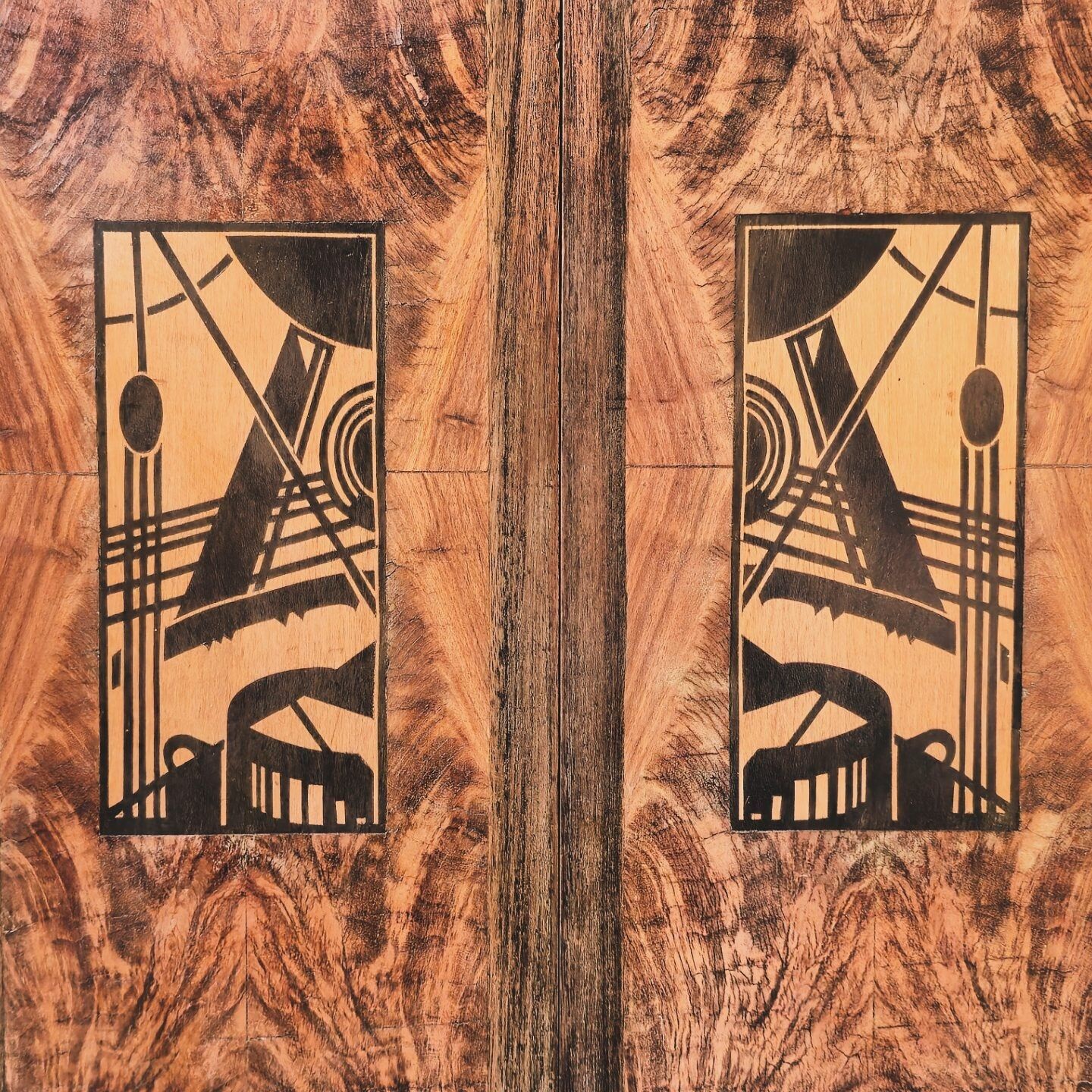 Petit cabinet art déco
