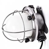 Industrial wall lamp