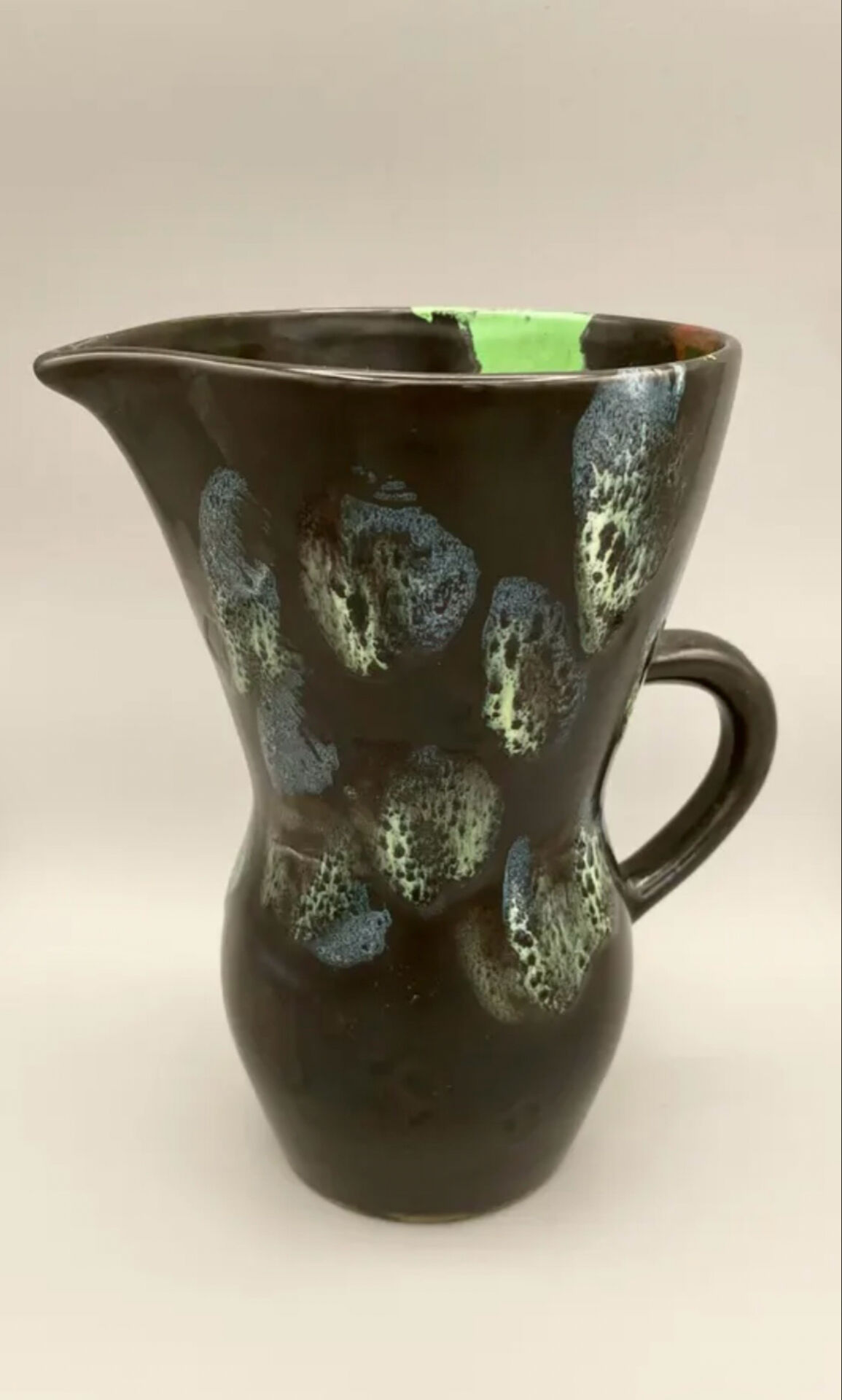 Jug signed Digoin Sarreguemines. Glazed ceramic. 50s 60s.