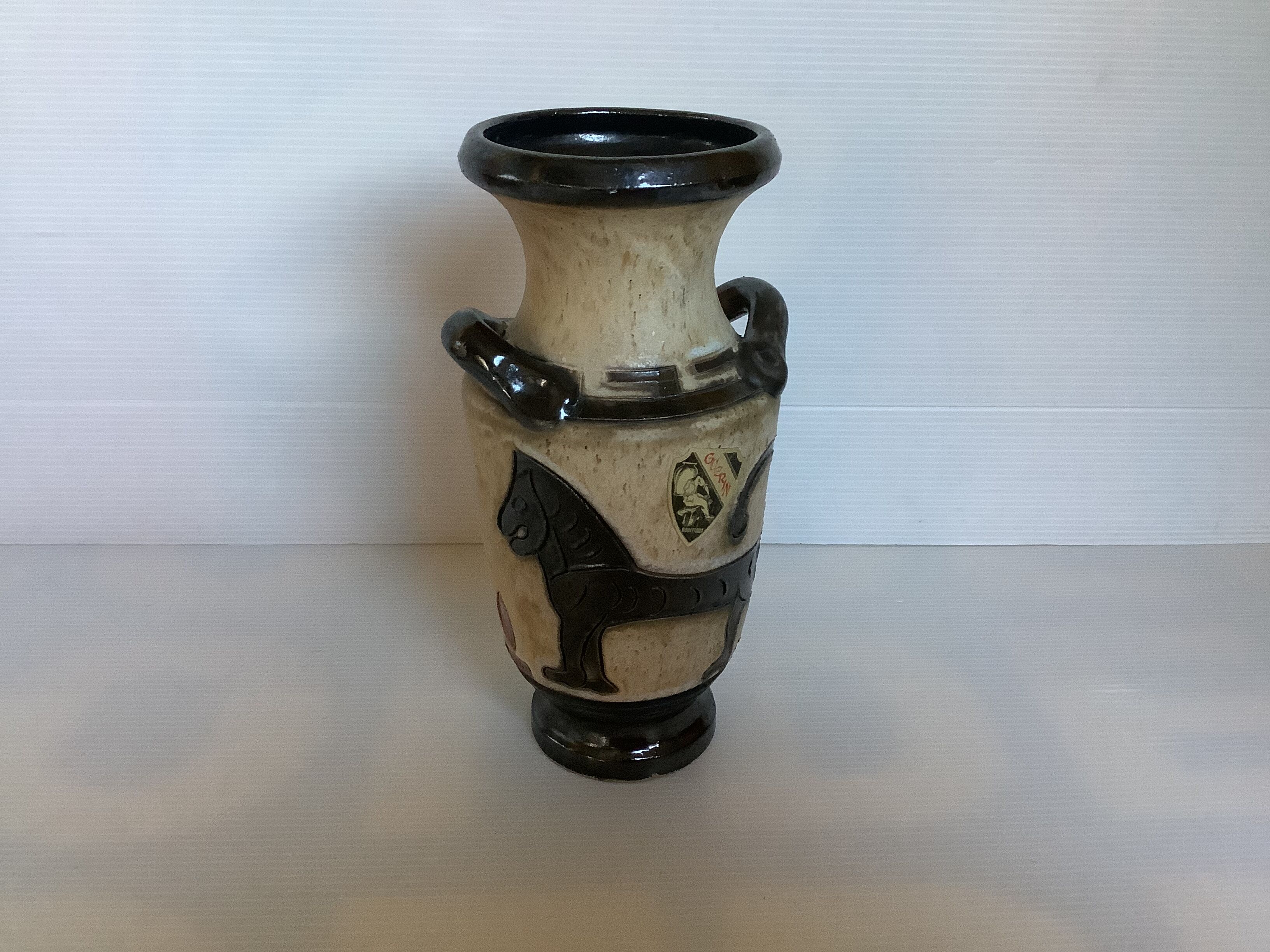 Zoomorphic vase Guerin Bouffioulx