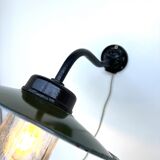 Wall lamp COL Of Swan cast steel