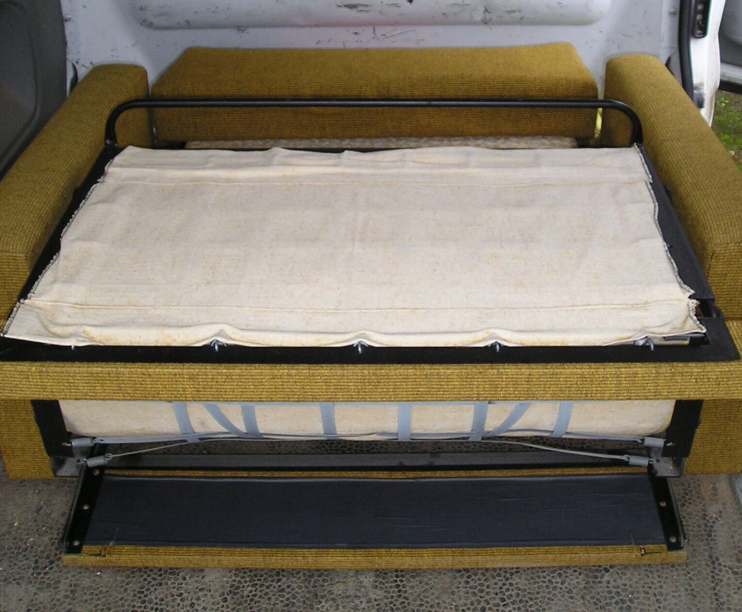 Sofa 2 seats convertible into bed 1 person 70 years