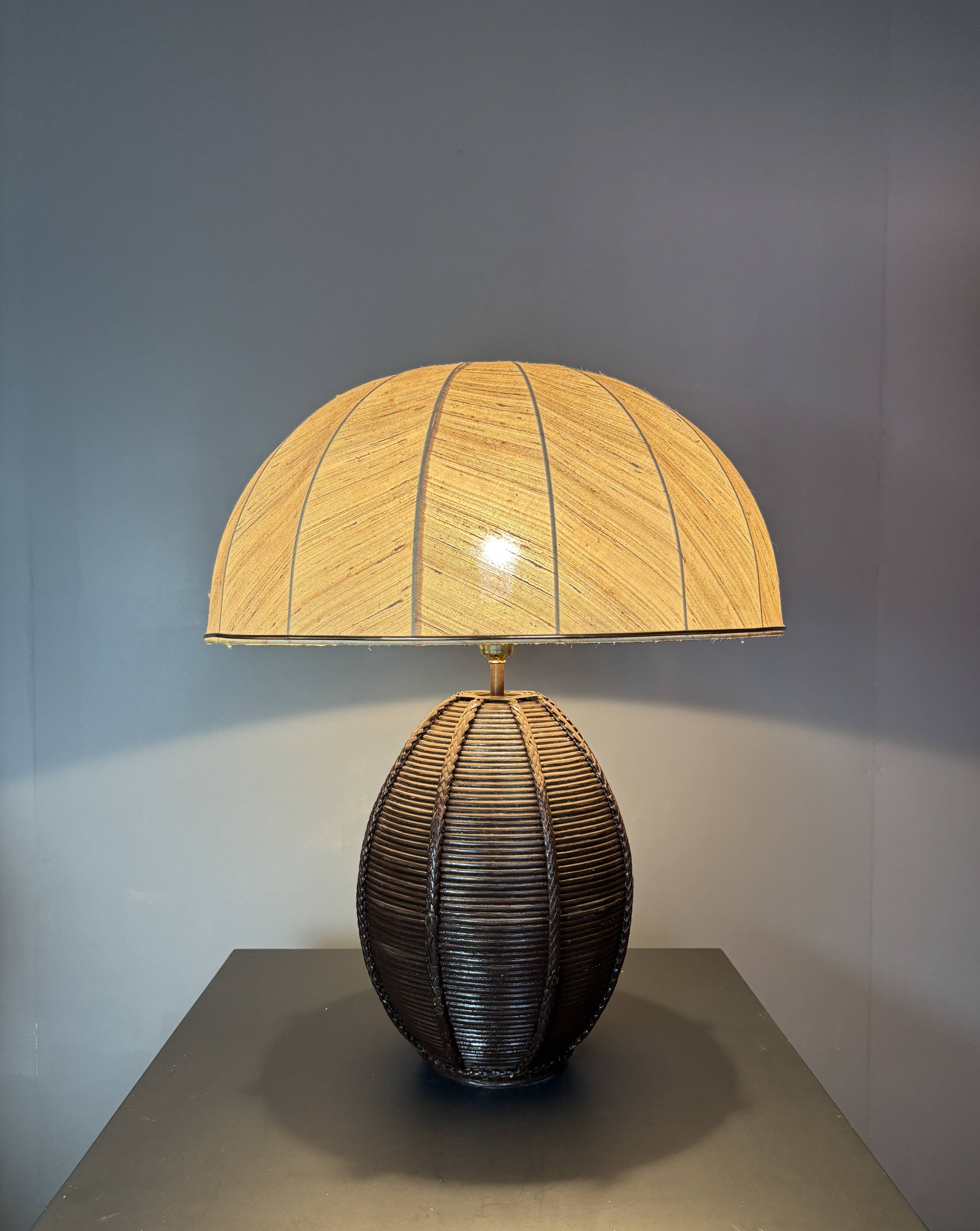 Lampe de table extra large en rotin à tige de crayon avec abat-jour en forme de champignon, années 1970