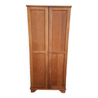 Armoire vintage