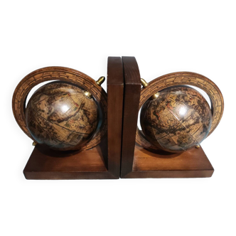 Globe bookends