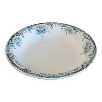 Hollow dish in Iron St Amand Pompadour