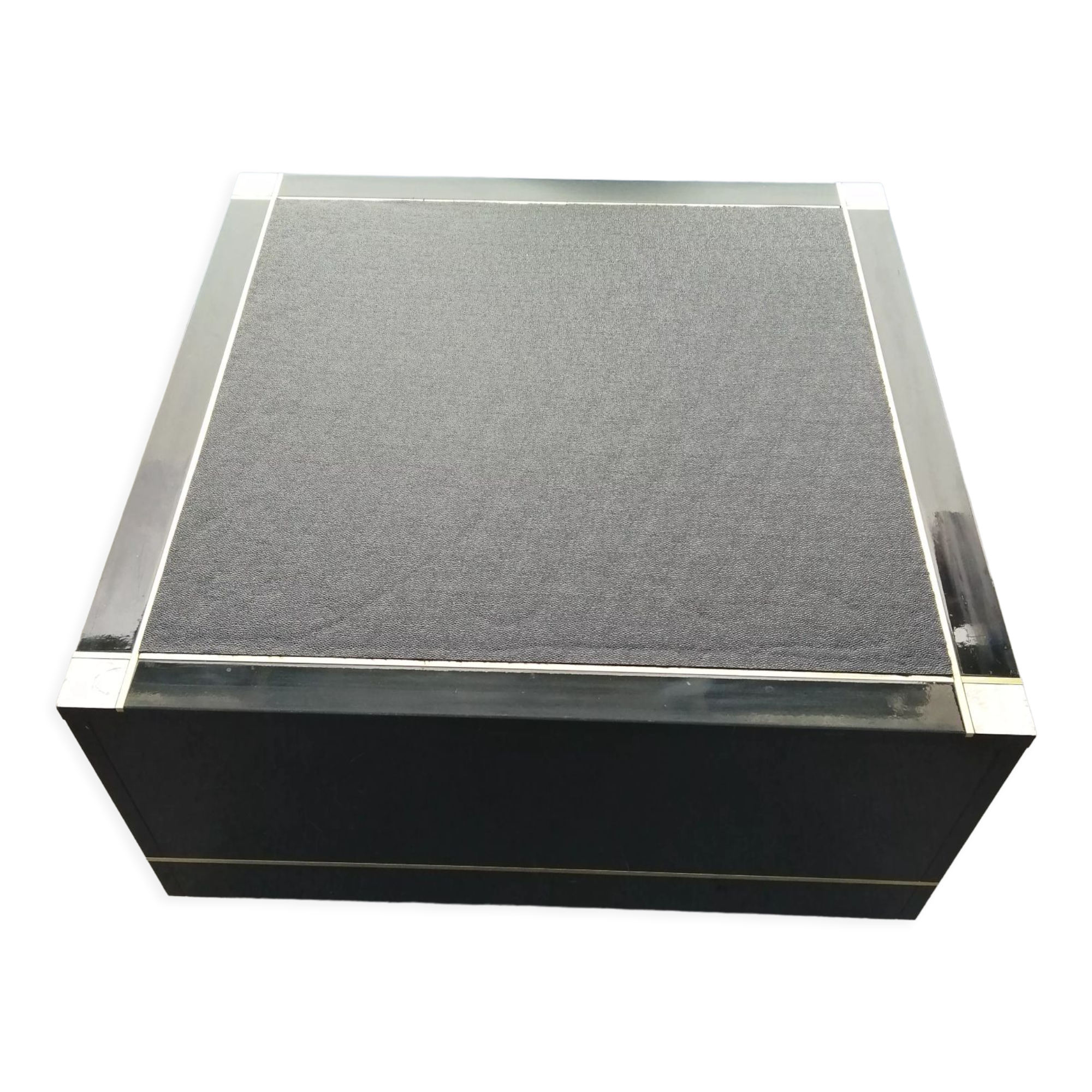 Designer coffee table in black lacquered wood and vintage brass