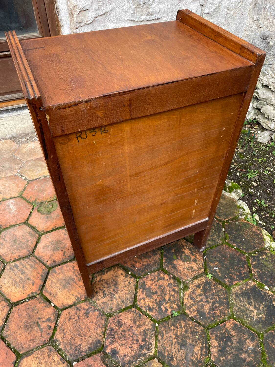 Vintage chest of drawers