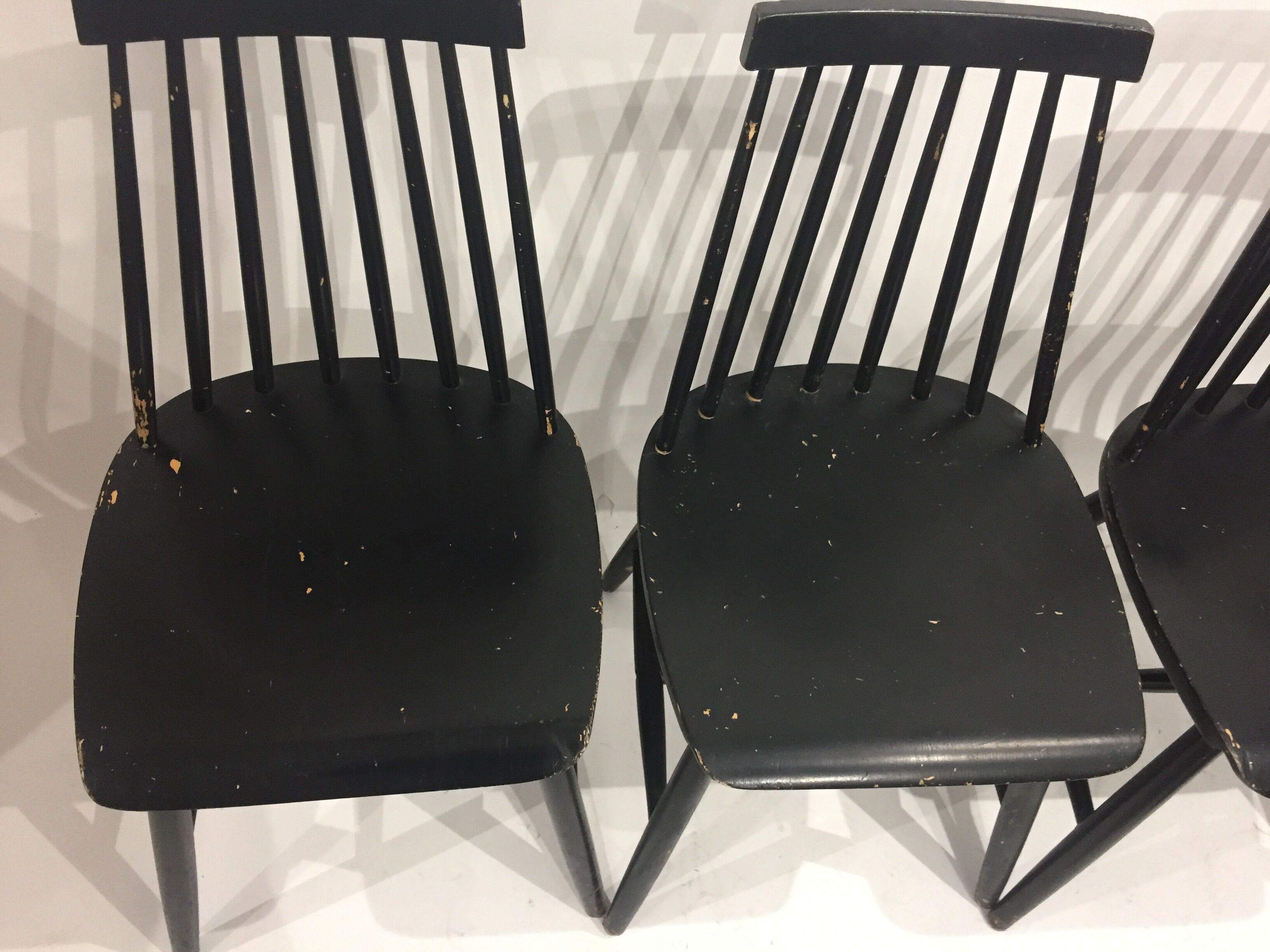 Series of 4 black Scandinavian chairs