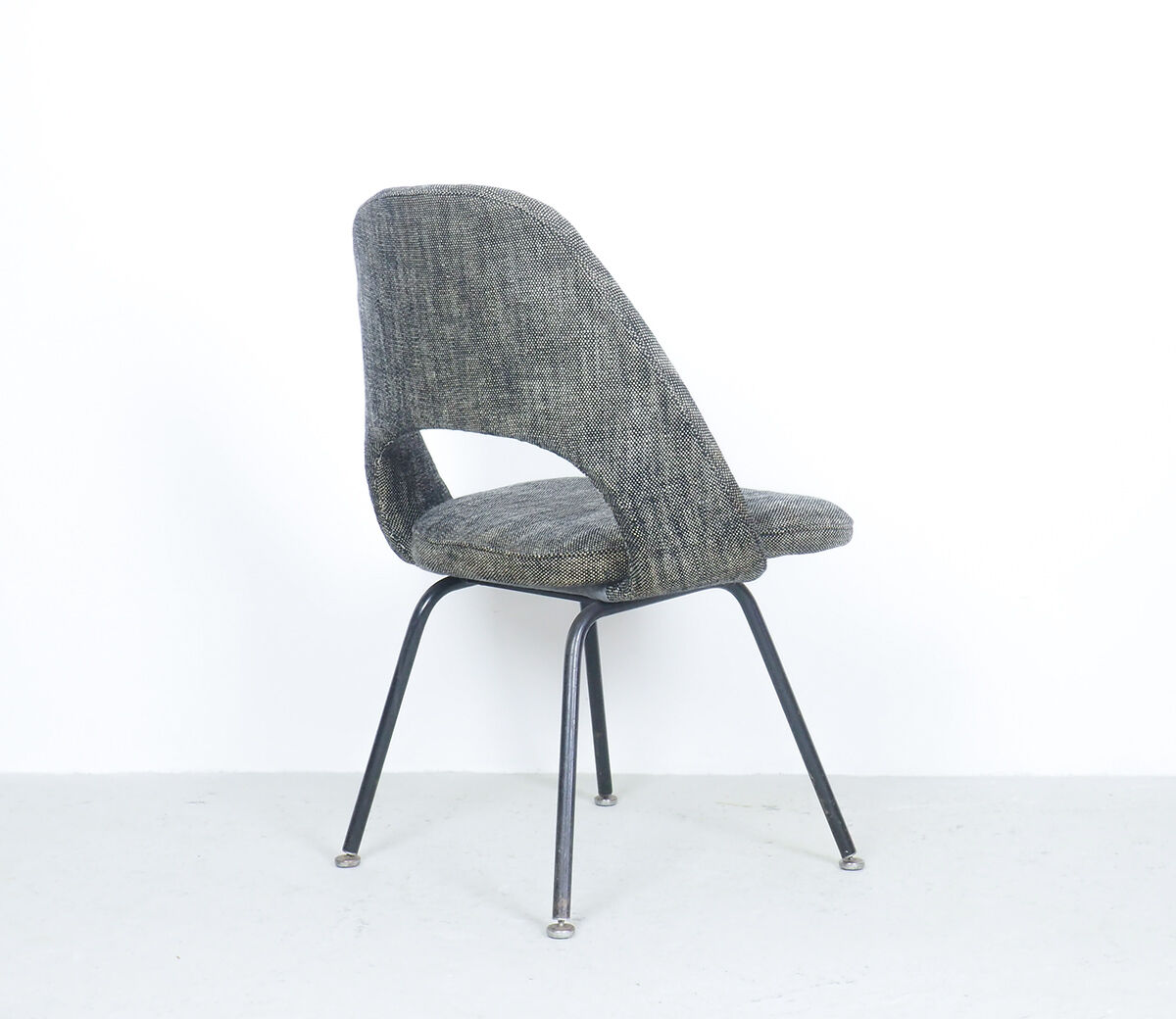 Eero Saarinen Conference chairs model 71, Knoll 1950