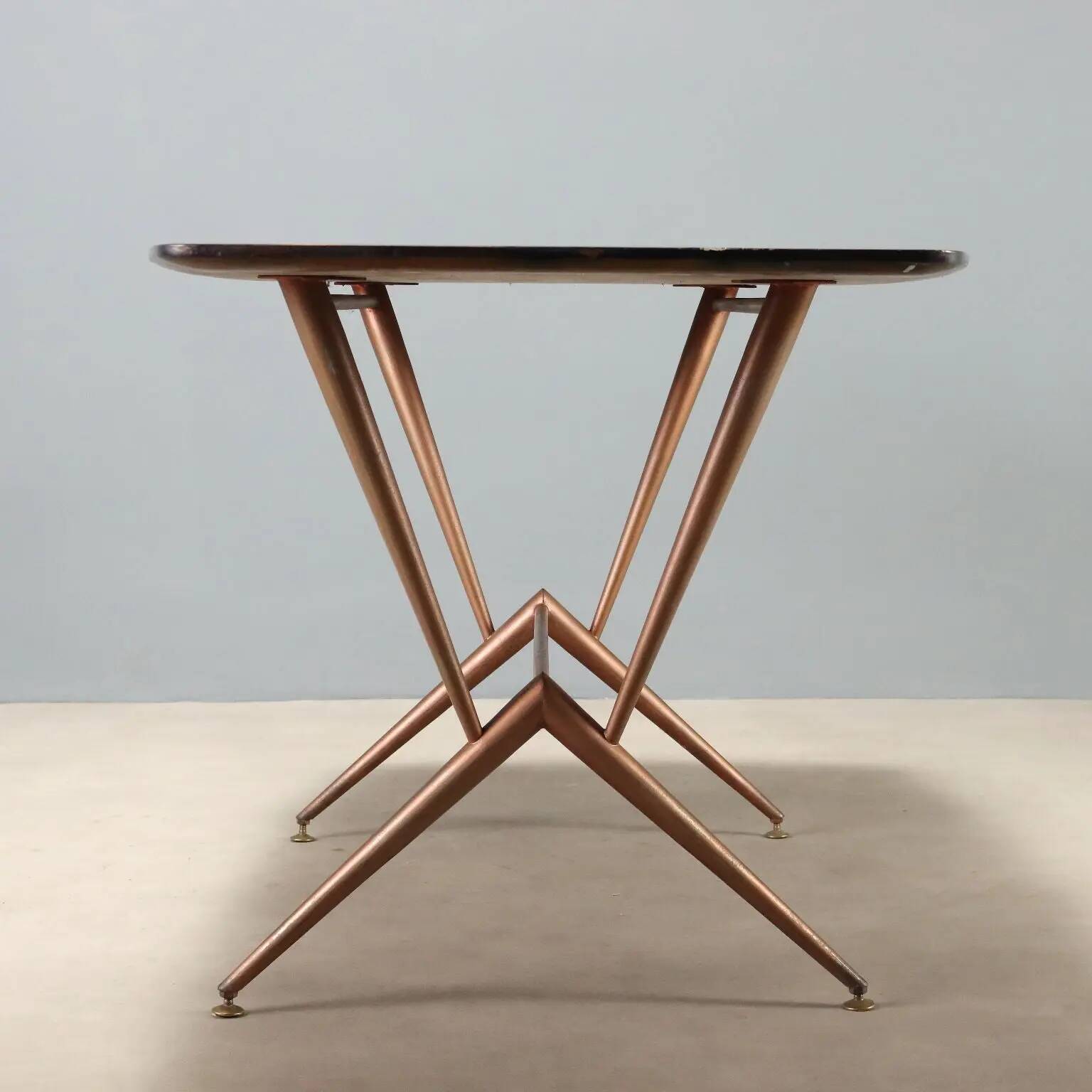 Vintage enamelled metal table, Italian design from the 1960s.