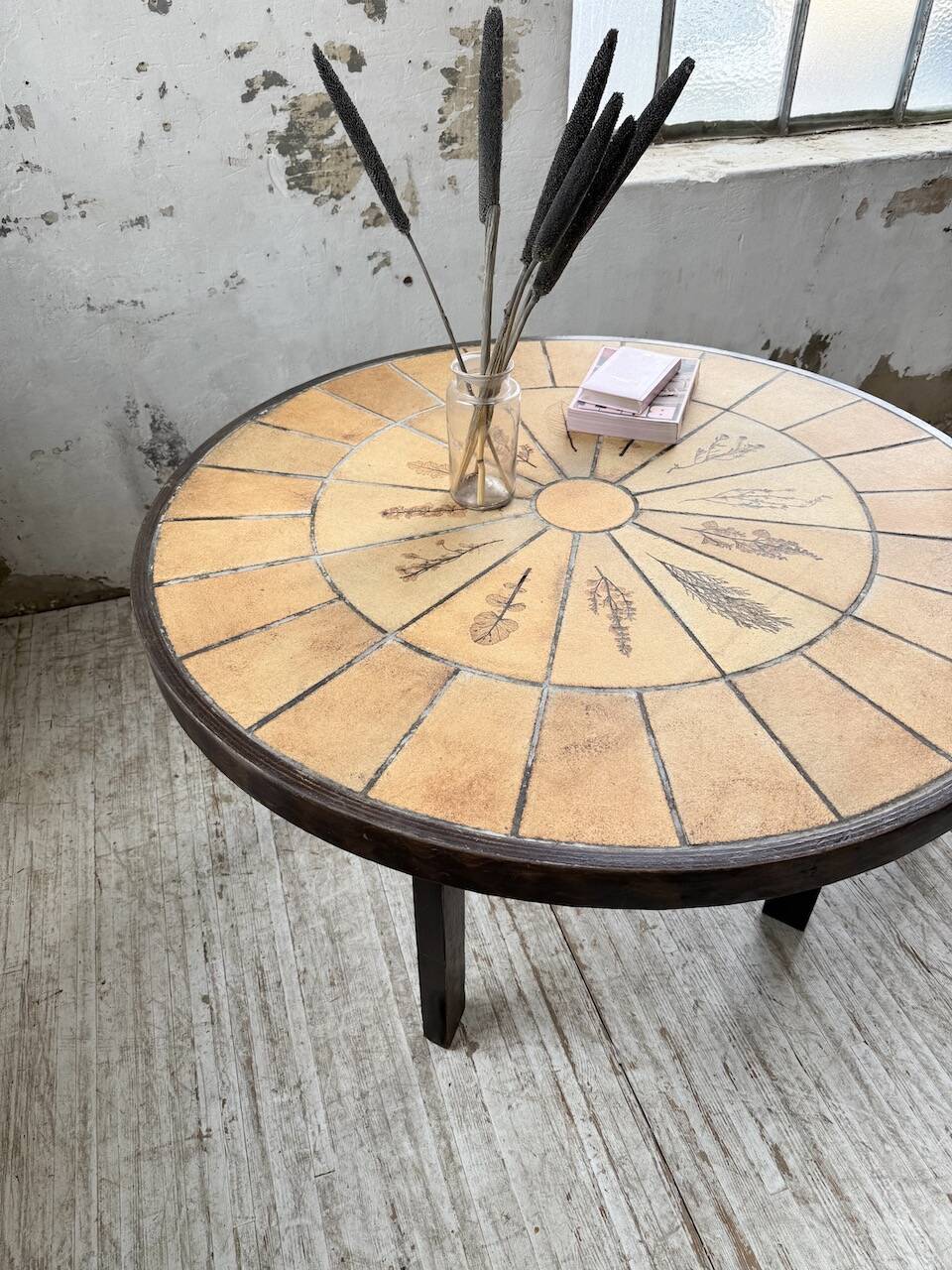 Herbier Capron ceramic dining table