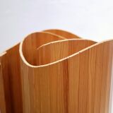 Vintage wooden screen published by Habitat