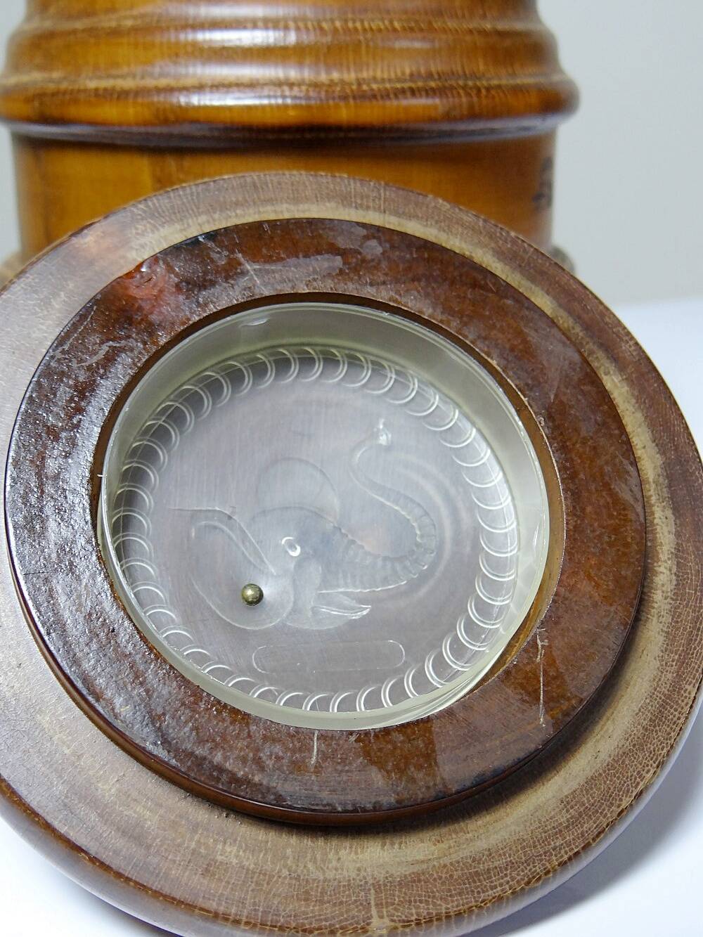 Tobacco jar, vintage turned wooden box from the 40s-50s