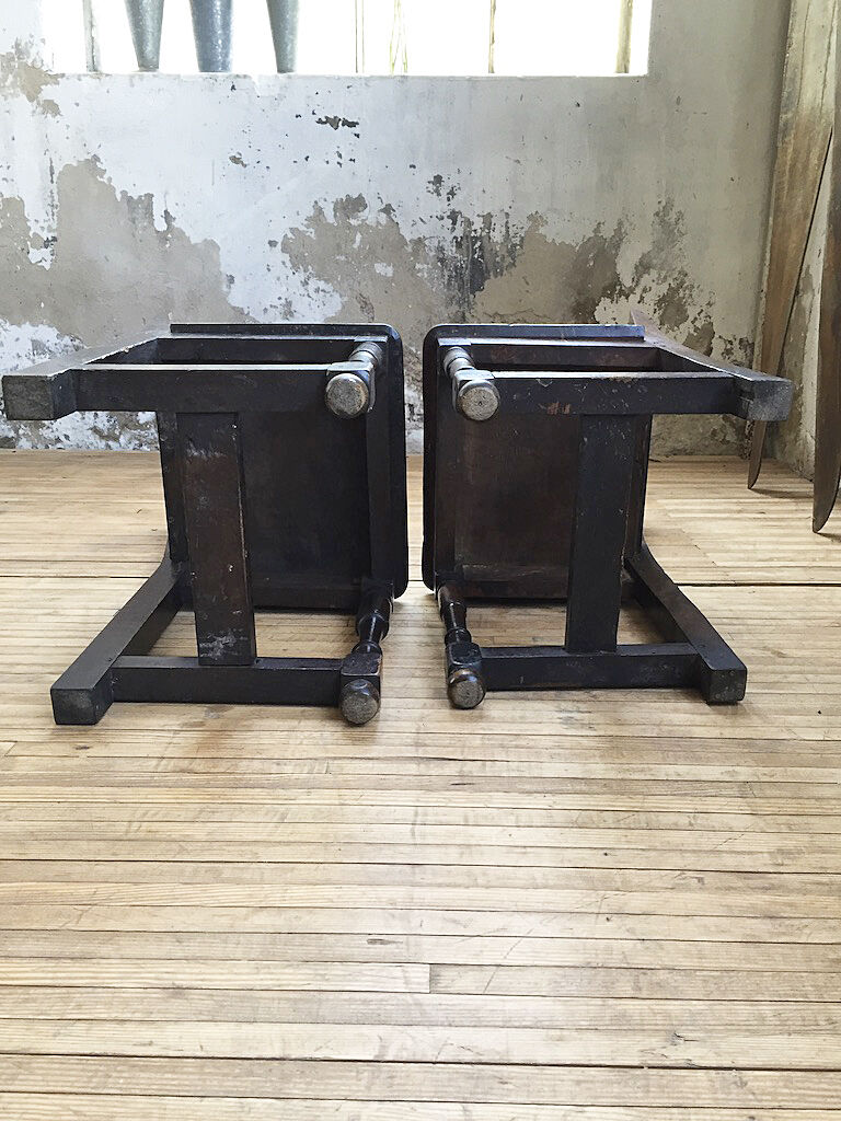 Pair chairs Lorraine