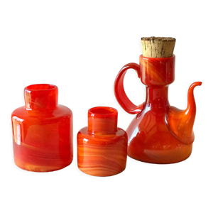 Ensemble vases et cafetière orange