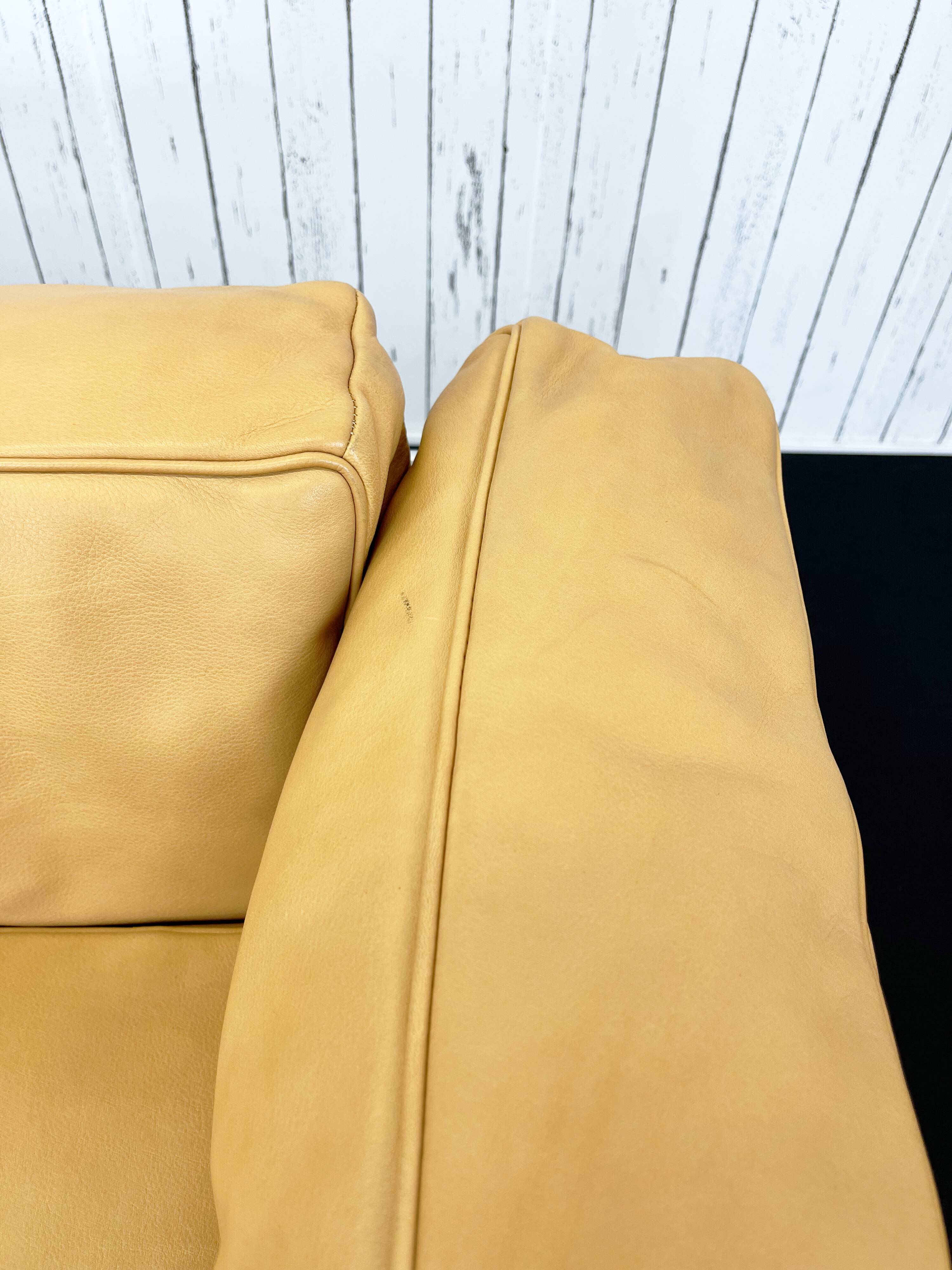 Poltrona Lc3 Le Corbusier, Cassina, Charlotte Perriand