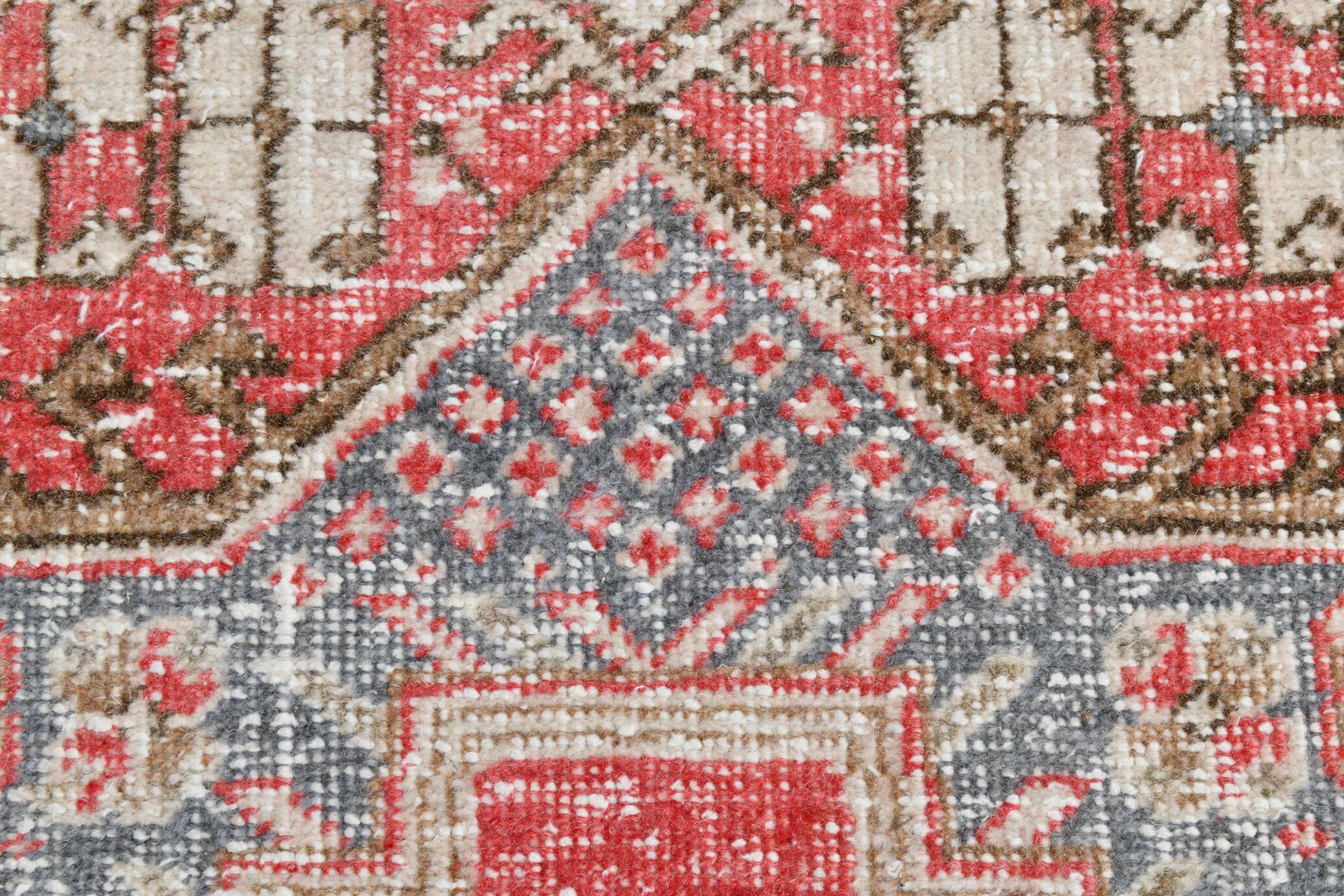 3x10 Red & Beige Persian Runner Rug, 81x302Cm
