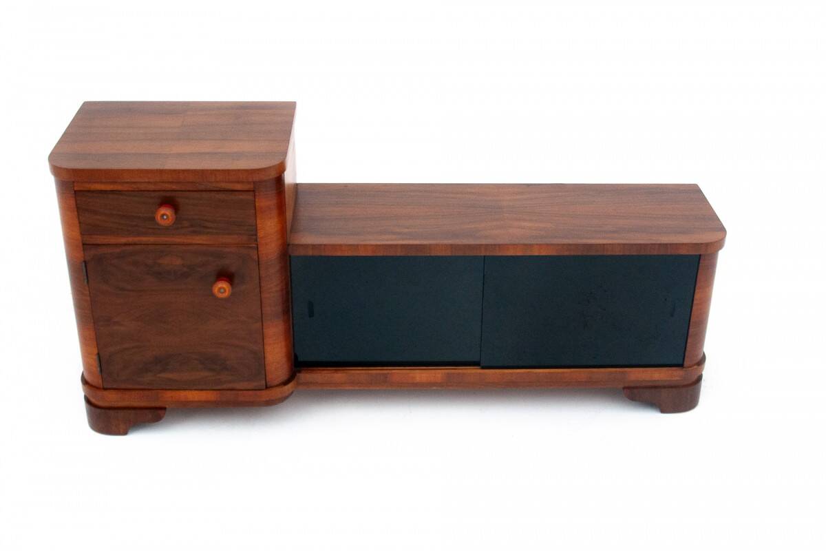 Art Deco chest of drawers, Poland, 1950s. After renovation.