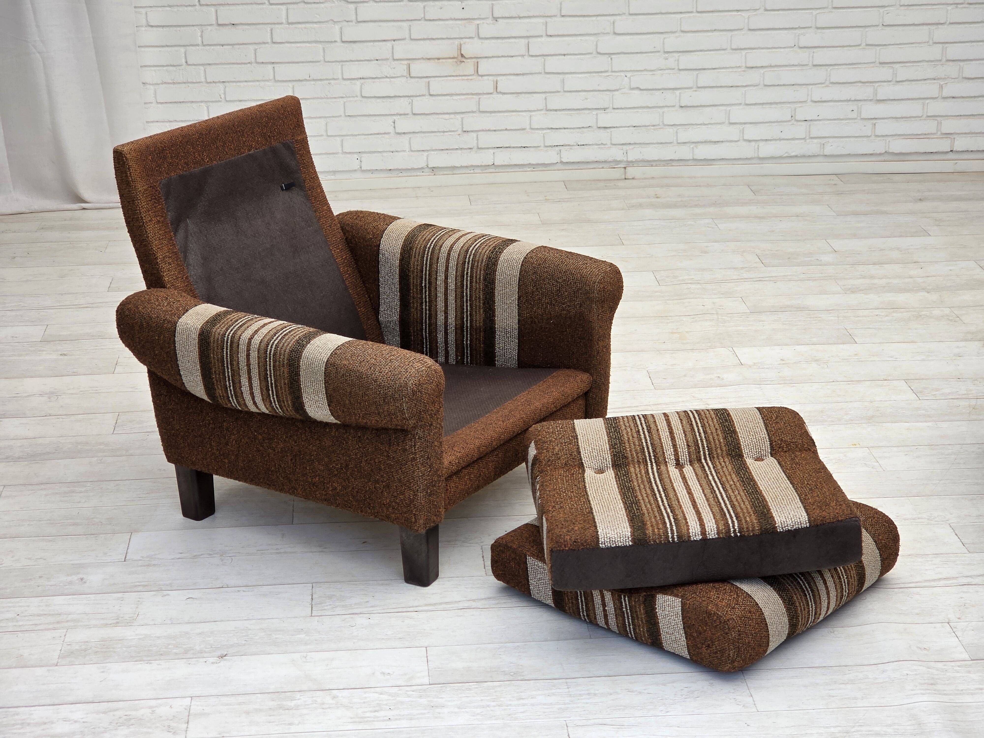 Danish club chair from the 1970s, original wool upholstery, original condition.