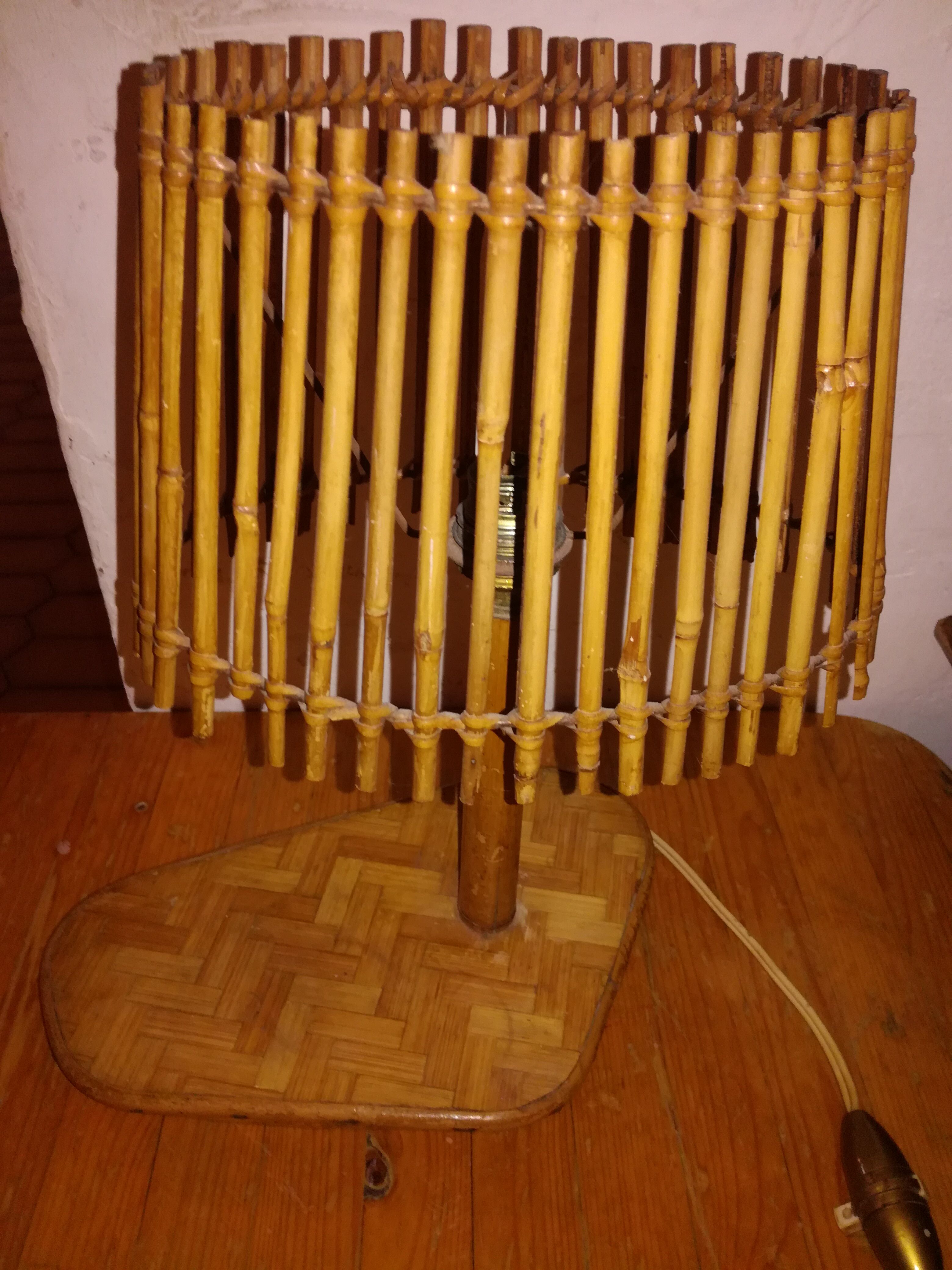 Rattan bedside lamp