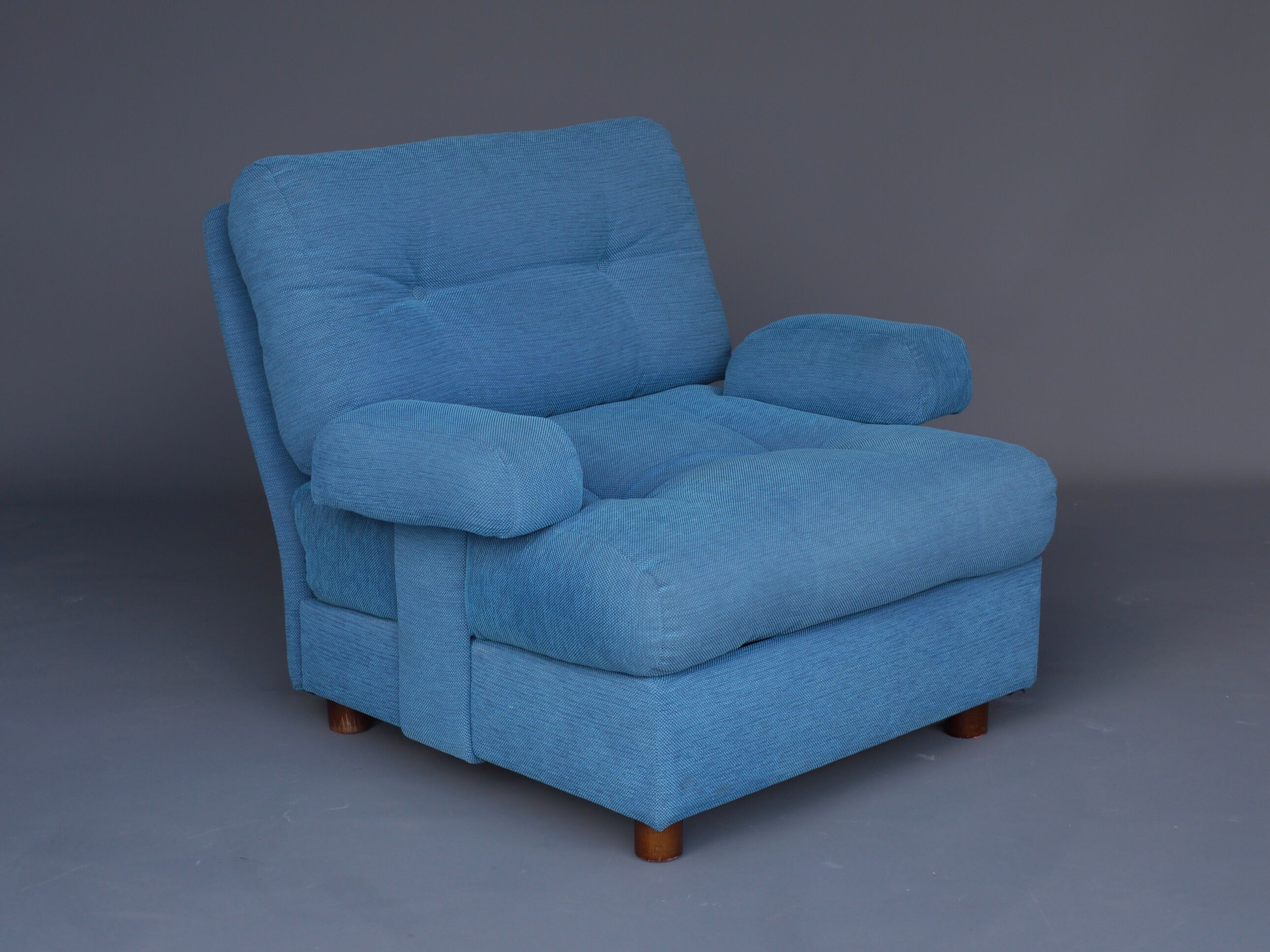 Vintage Leolux Lounge Chair. 1980s