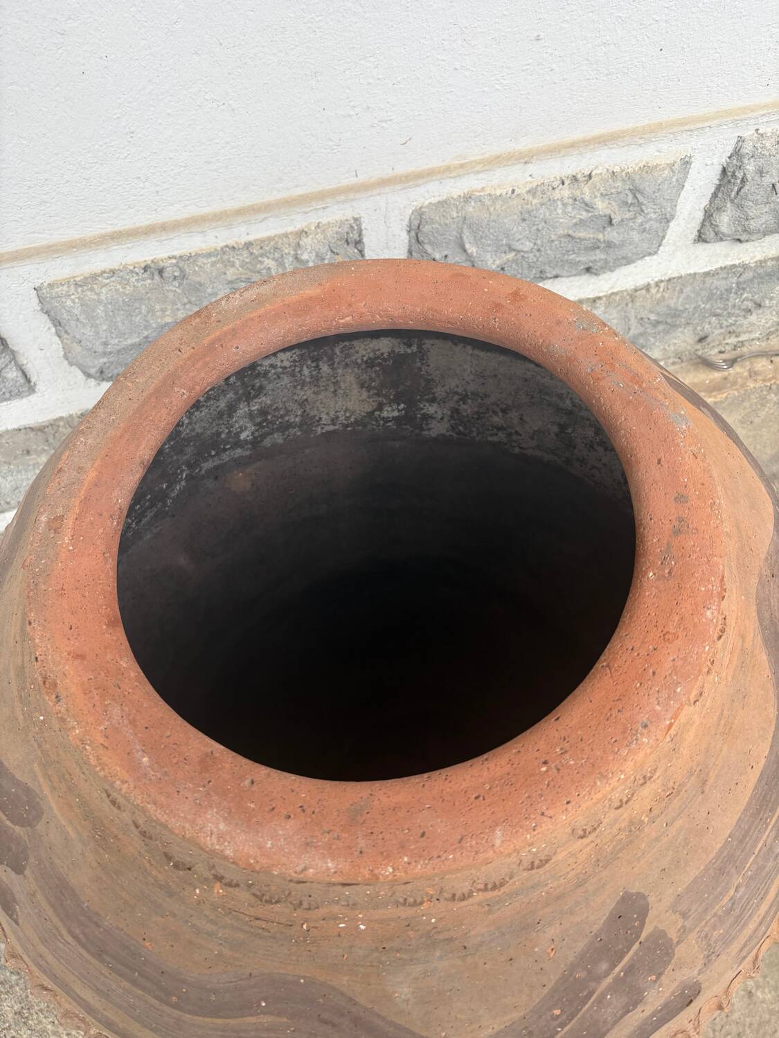 Spanish oil jar, Tinaja, 18th century.