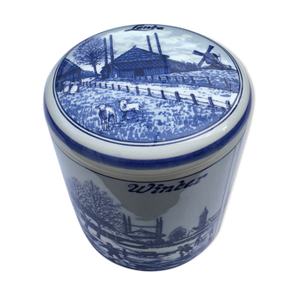 Delft earthenware lid pot