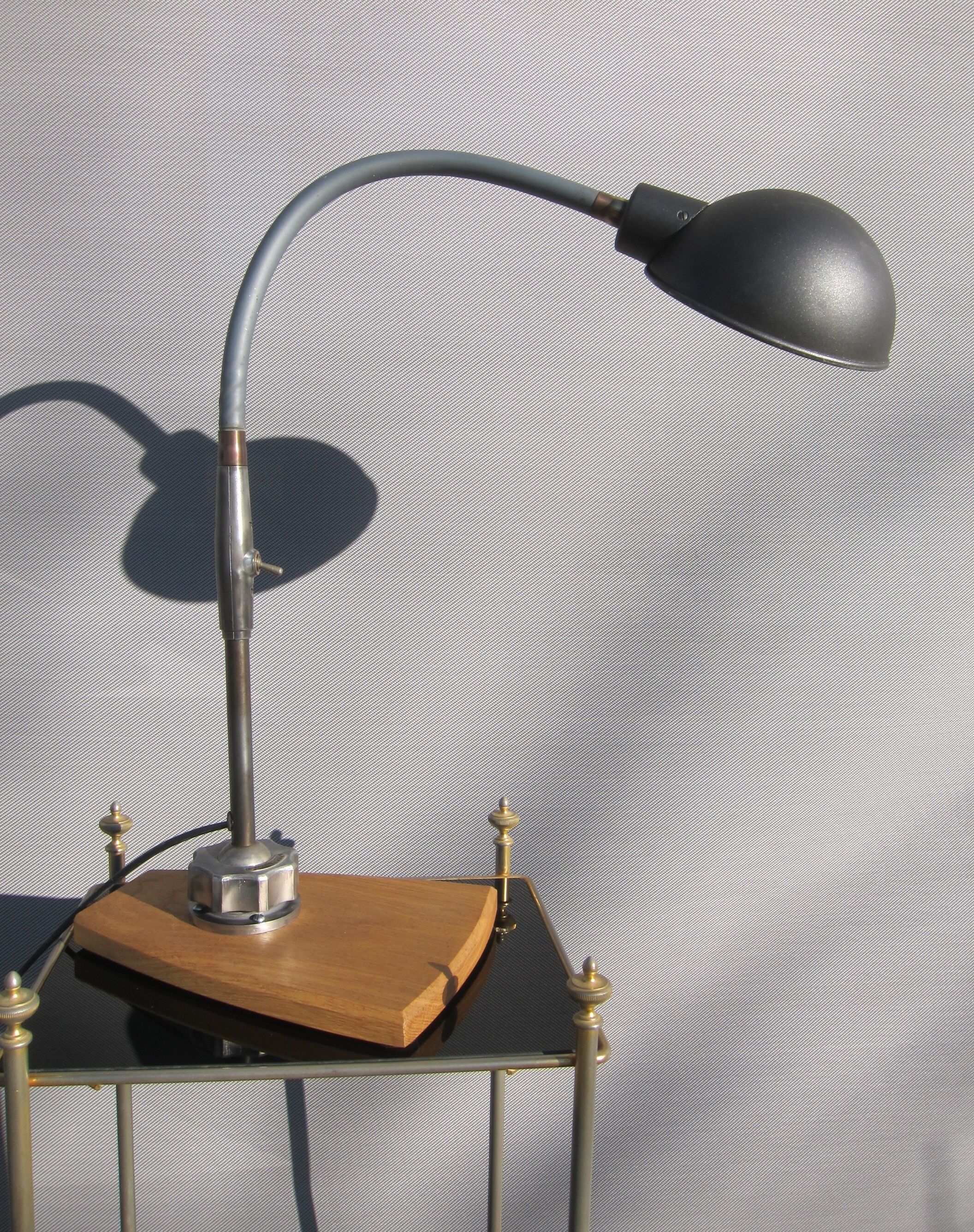 Lamp Ahder oak trapezoid pedestal