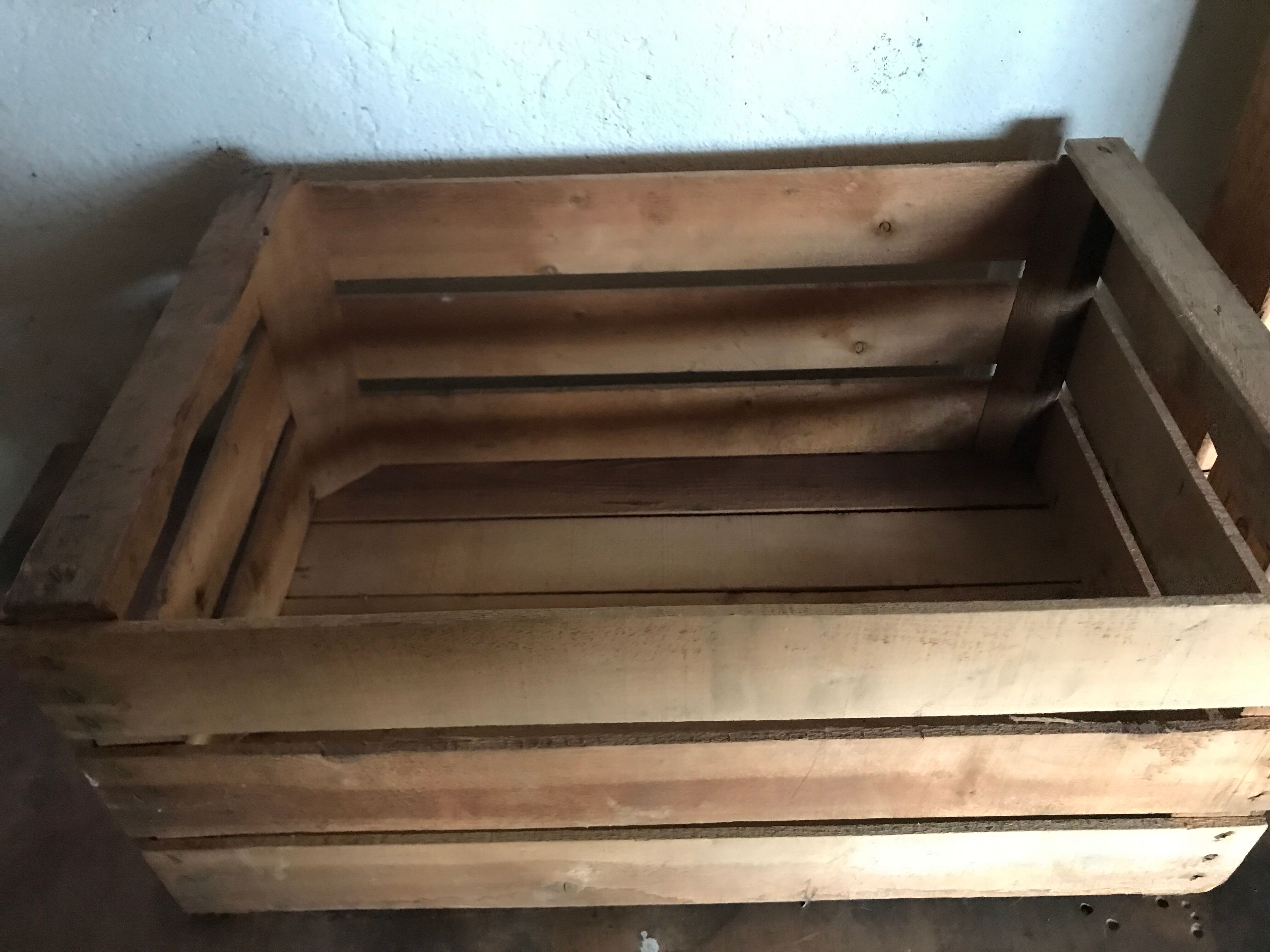 Set of 2 wooden boxes
