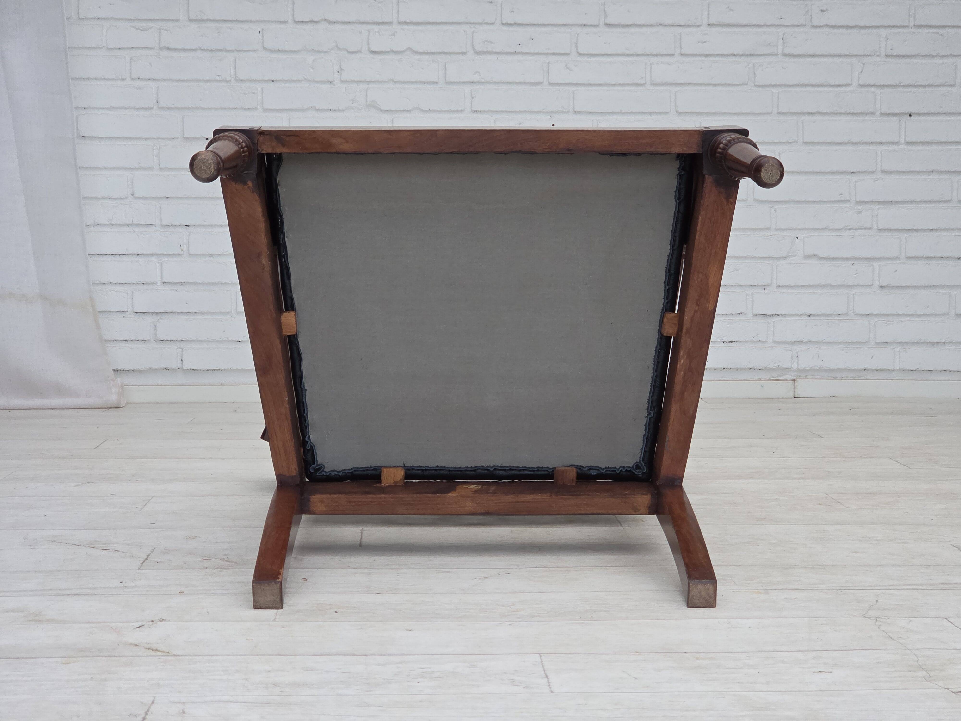 1920-30s, set of 2 armchairs, design after Georges Jacob, carved teak wood.