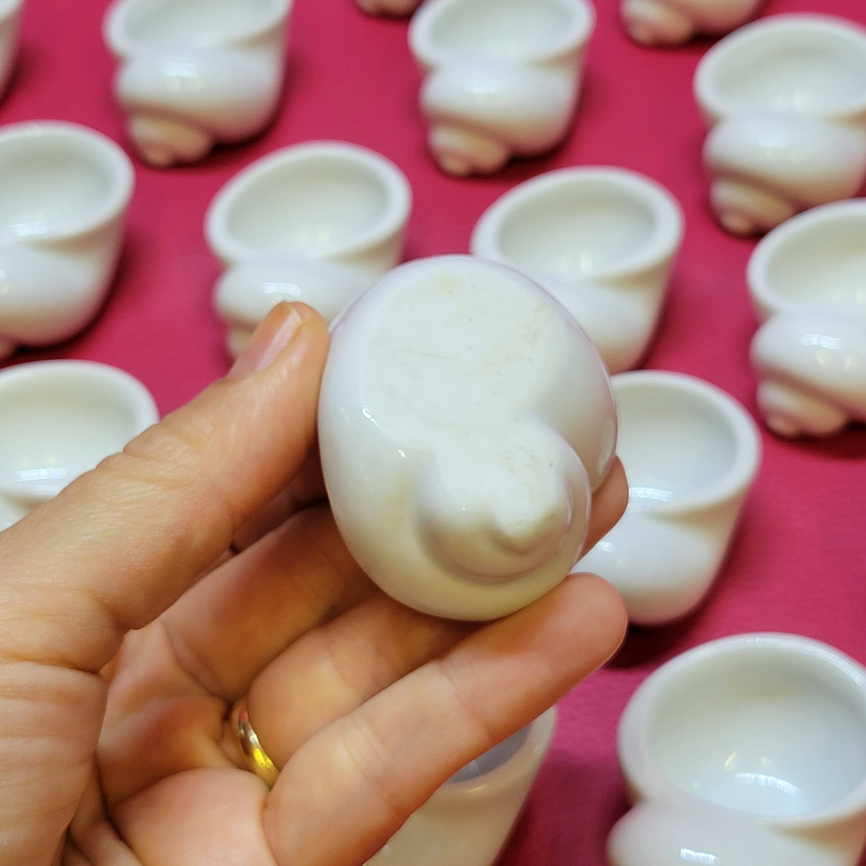 25 Snail Shell Buckets In Vintage White Porcelain