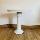 White ceramic console table