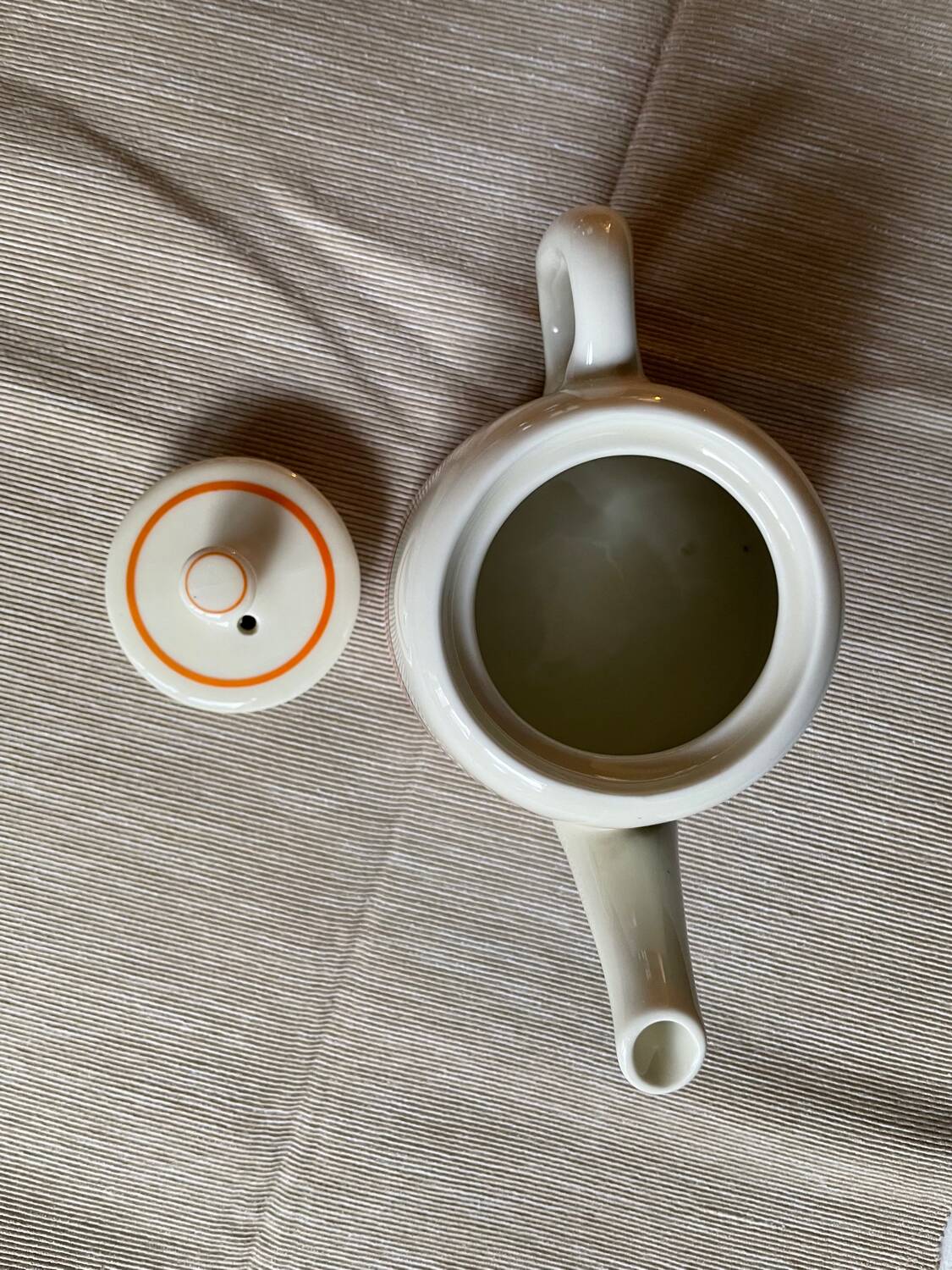 Vintage Solitary Teapot