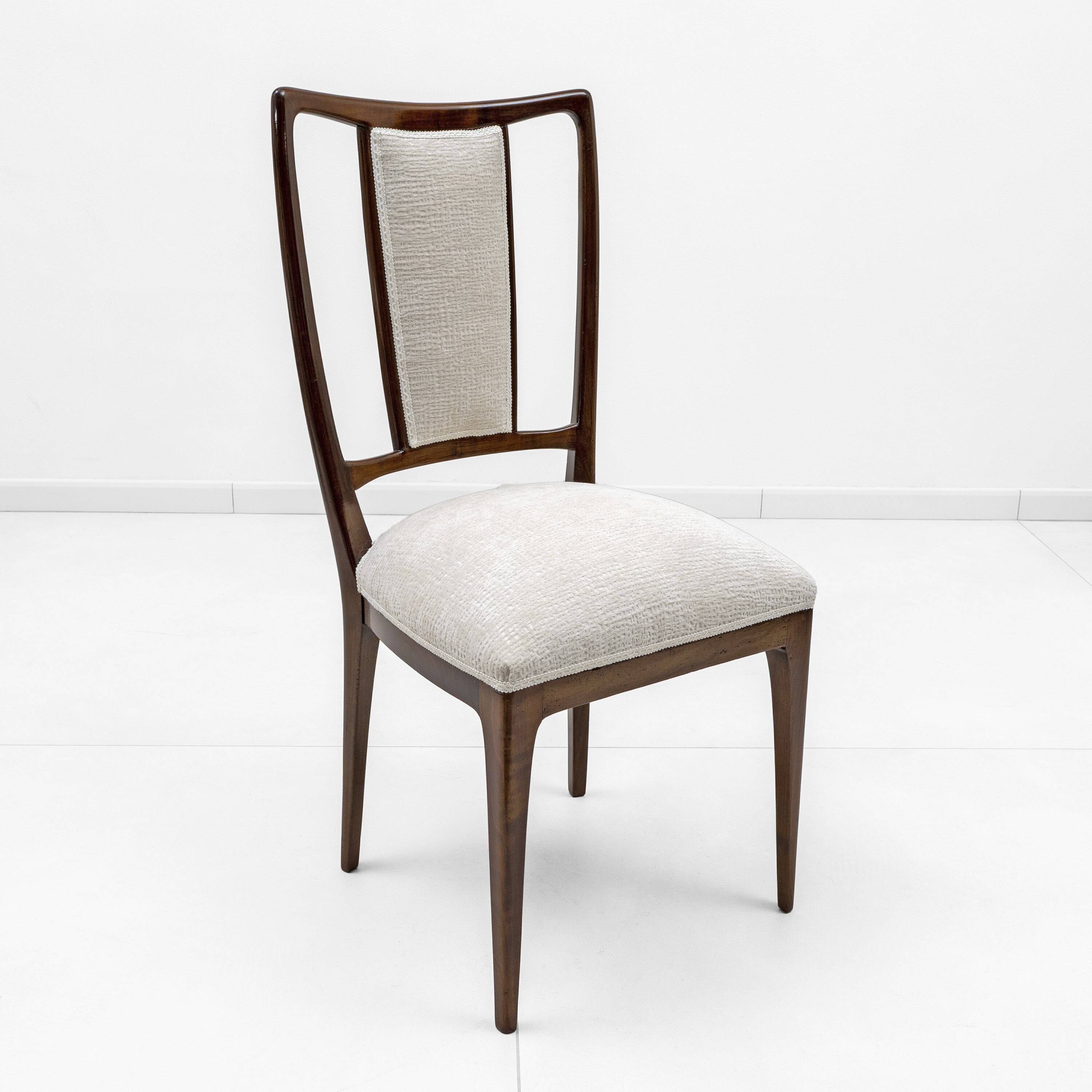 Set of 8 Osvaldo Borsani Mid-Century Modern Italian Bouclè Dining Chairs,50