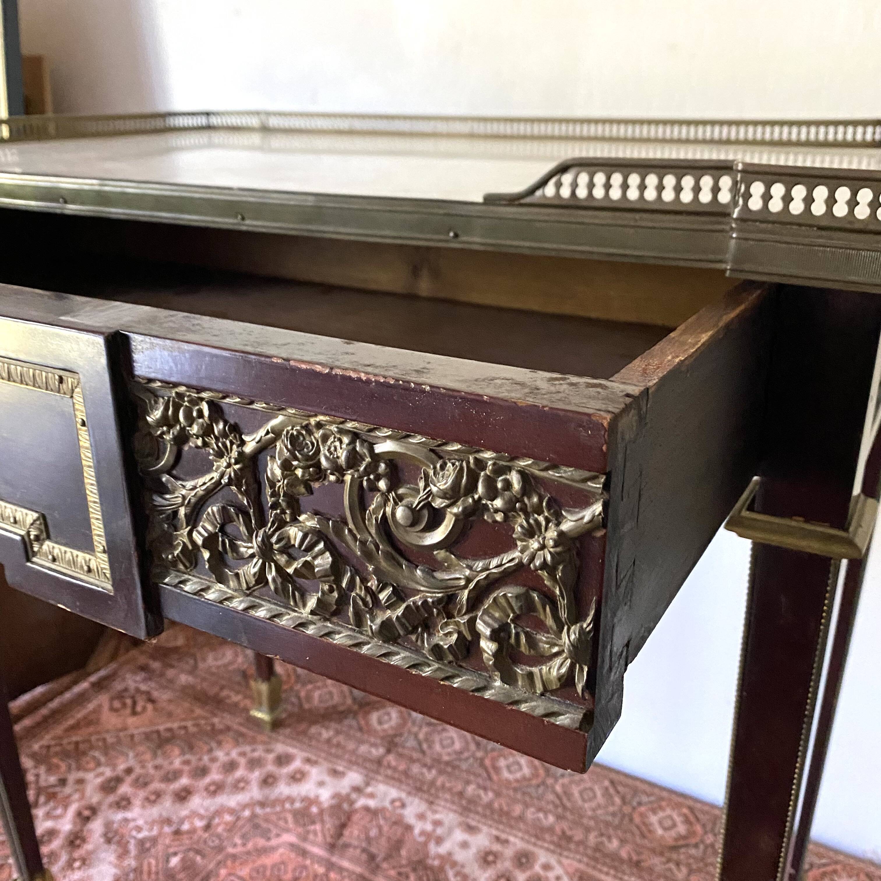 Living room table, Louis XVI style desk in wood, marble and brass