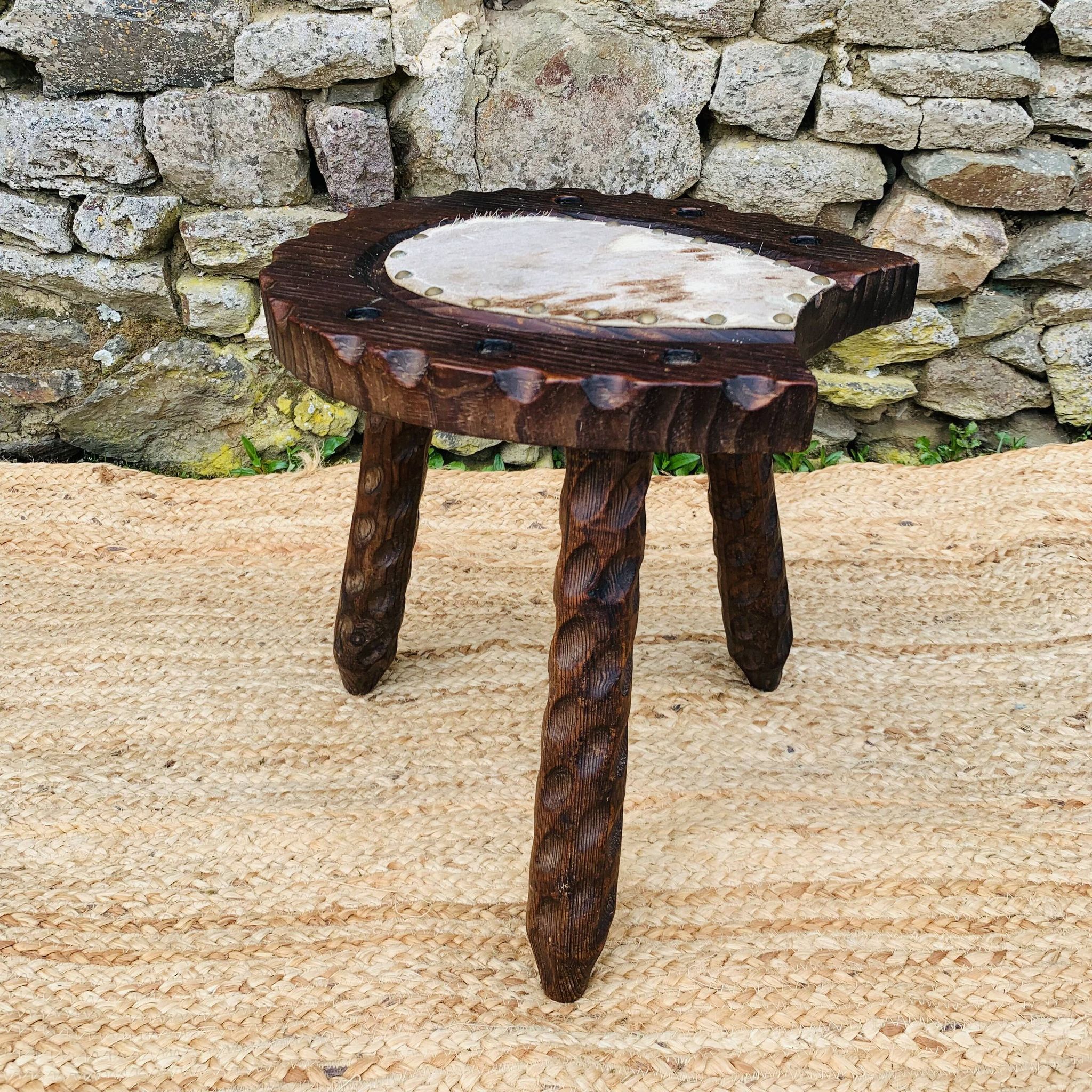 Tabouret en bois fer à cheval