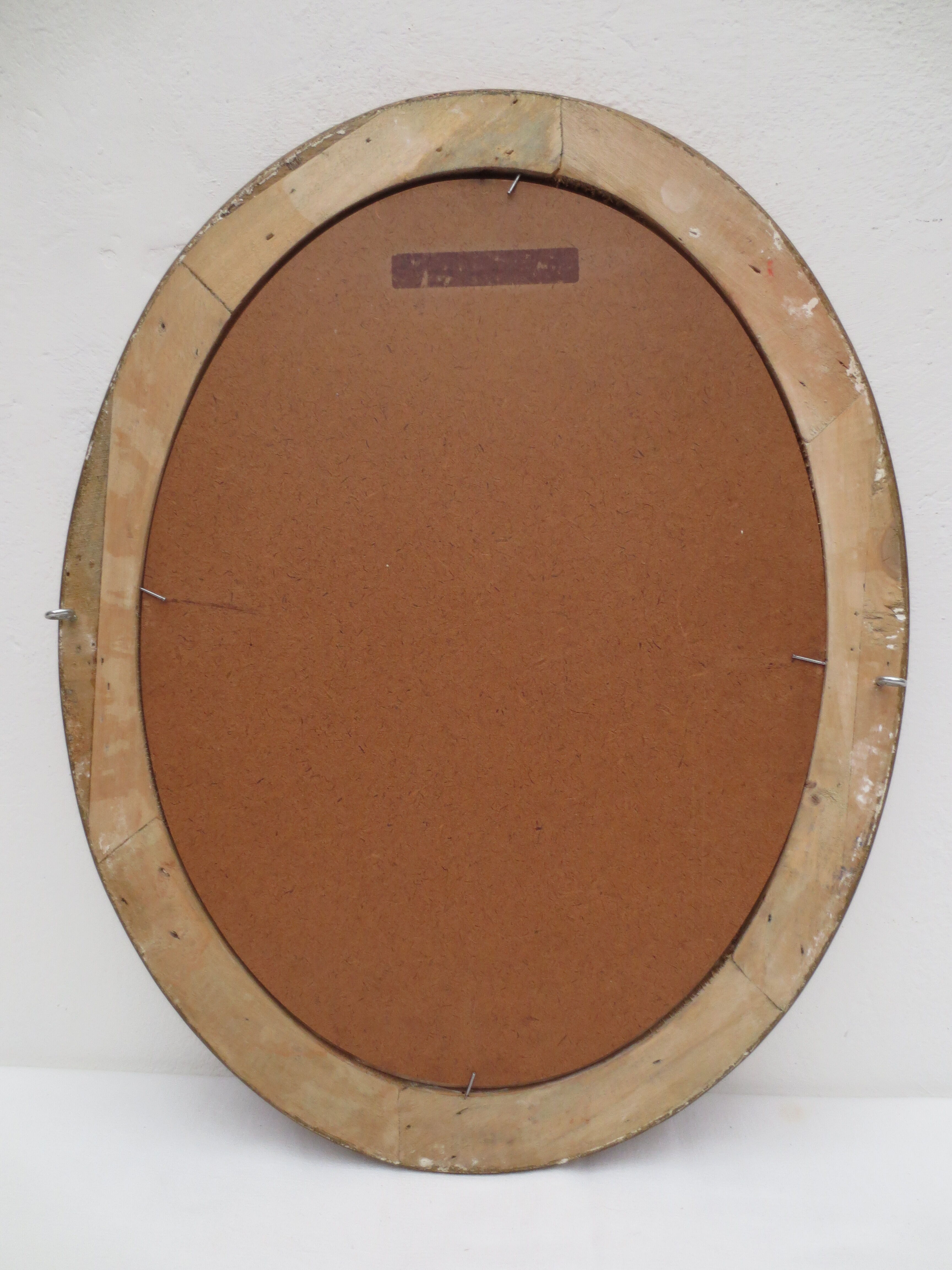 Cadre art nouveau ovale  en bois, décor flamé et  or