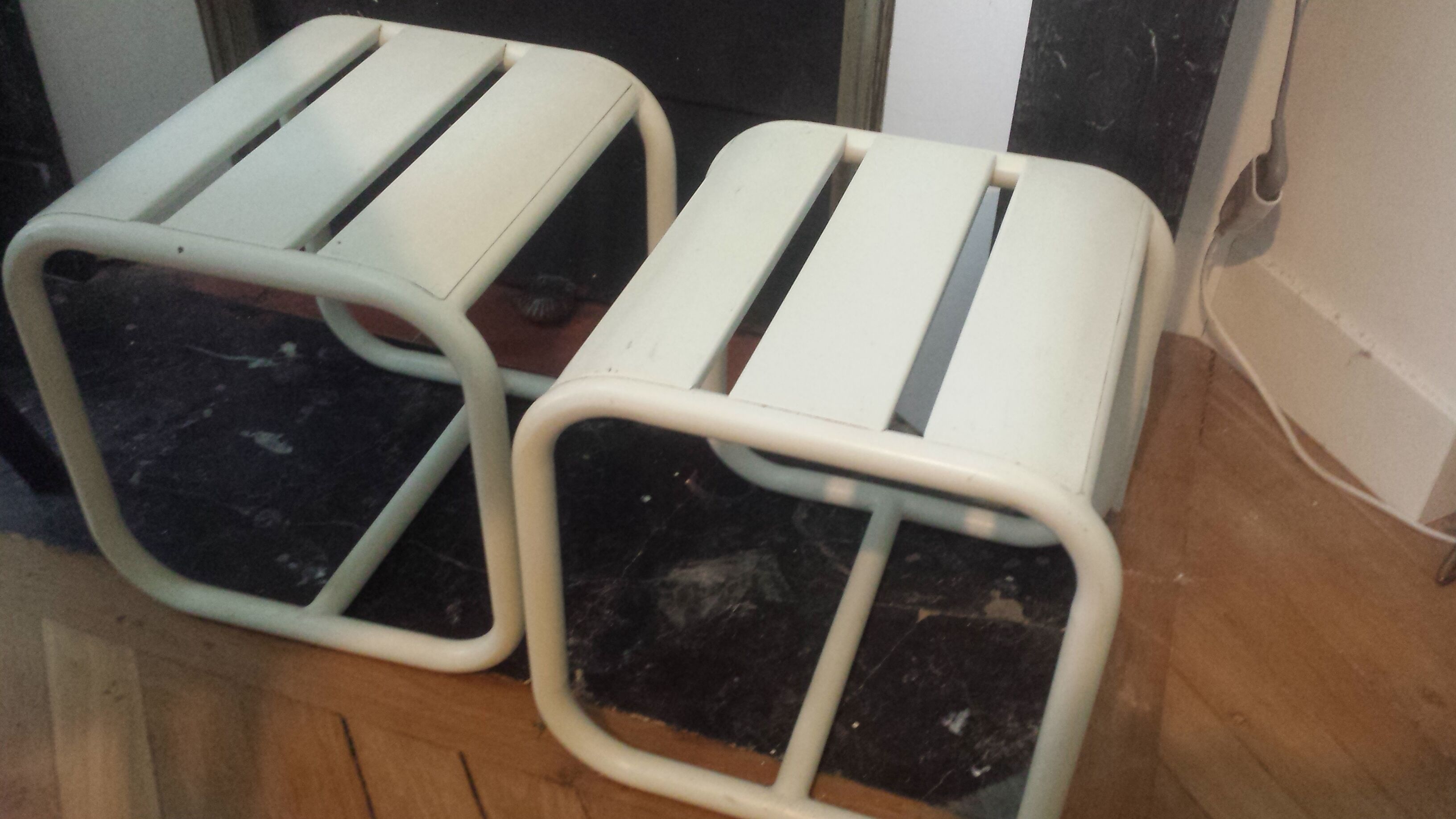 Set of 2 white stools