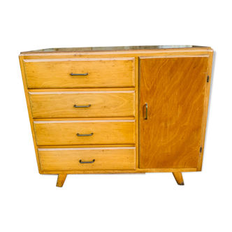 Vintage chest of drawers