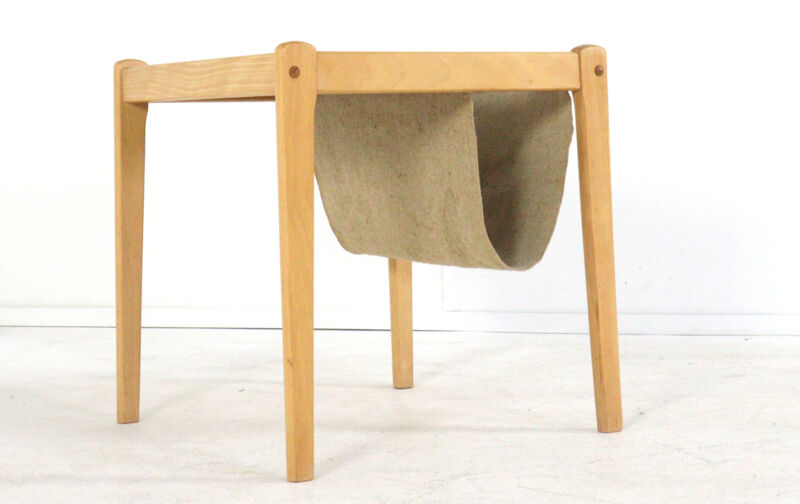 BDRD by Furbo oak magazine rack