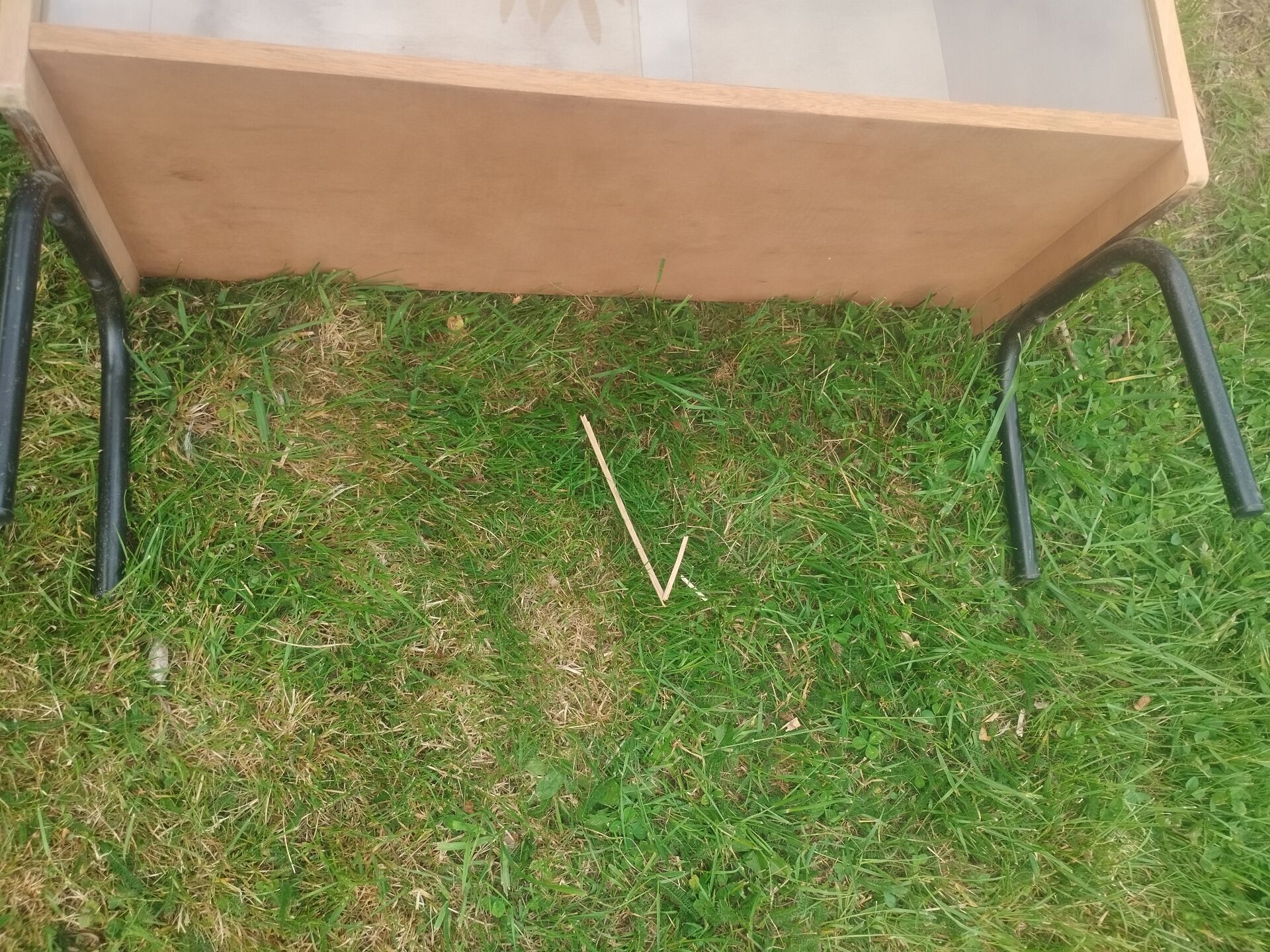 Vintage antique display shelf with Scandinavian tapered legs.