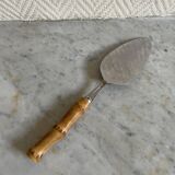Bamboo Handle Pie Server