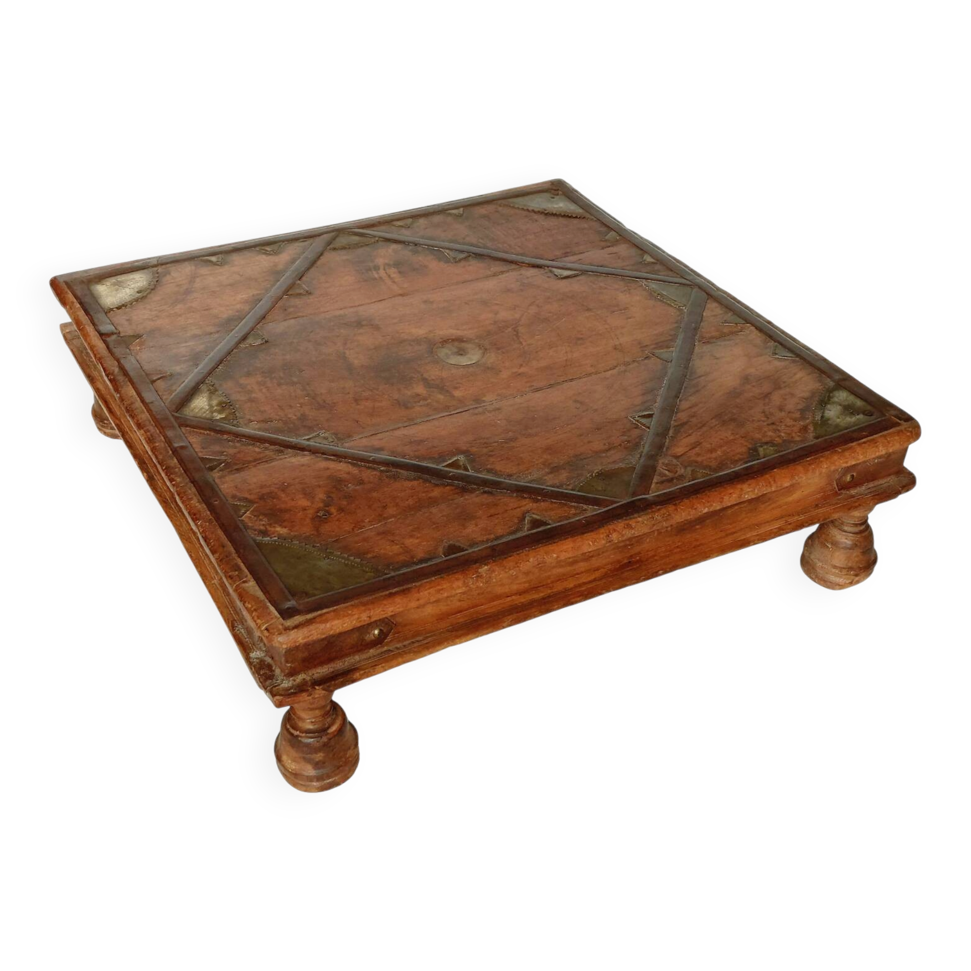 Ancient Indian ritual table of the Bajot type, wood and brass – Rajasthan