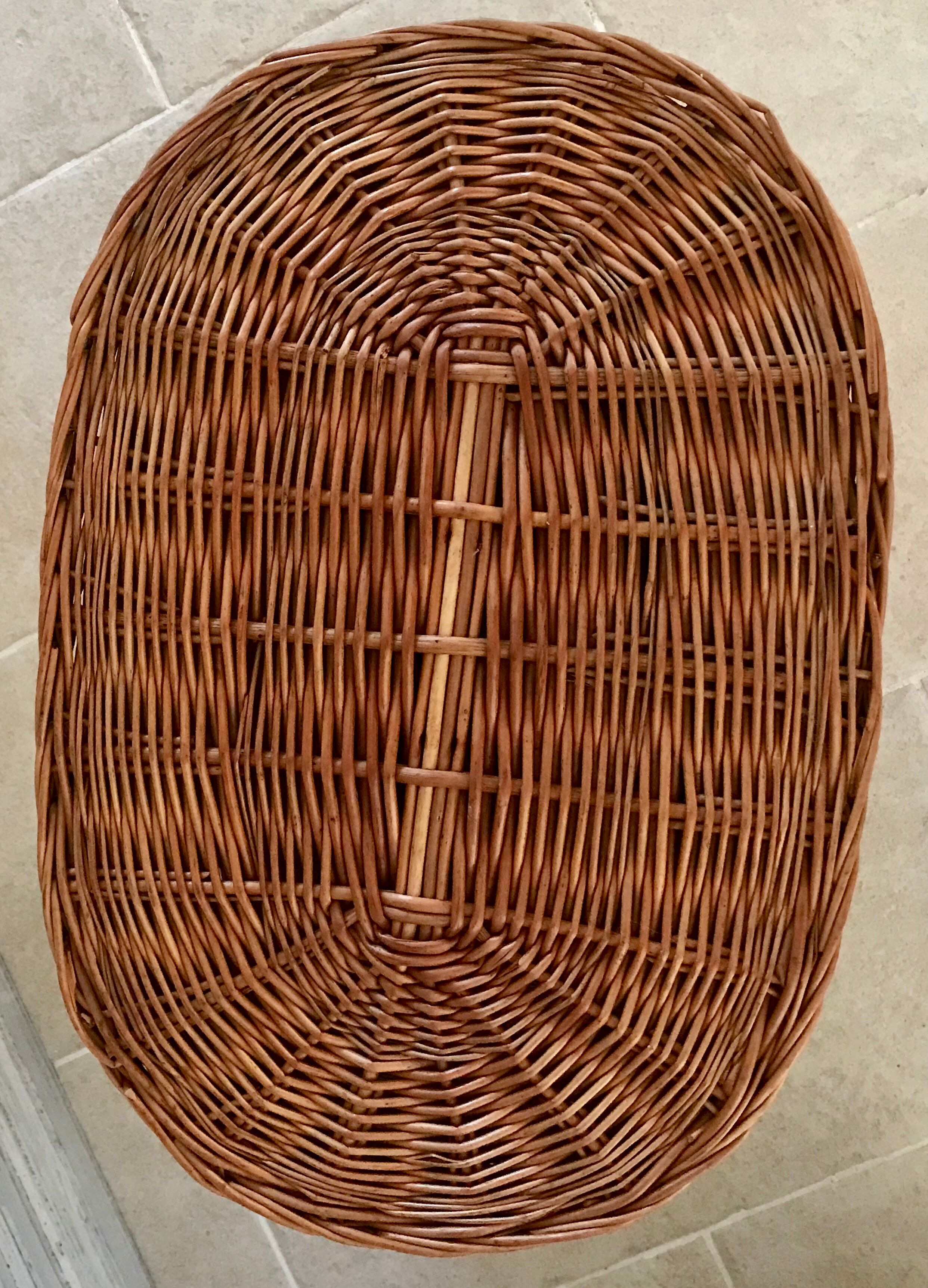 Wicker laundry basket