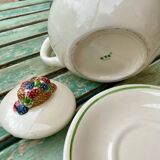 Teapot with fruity decoration