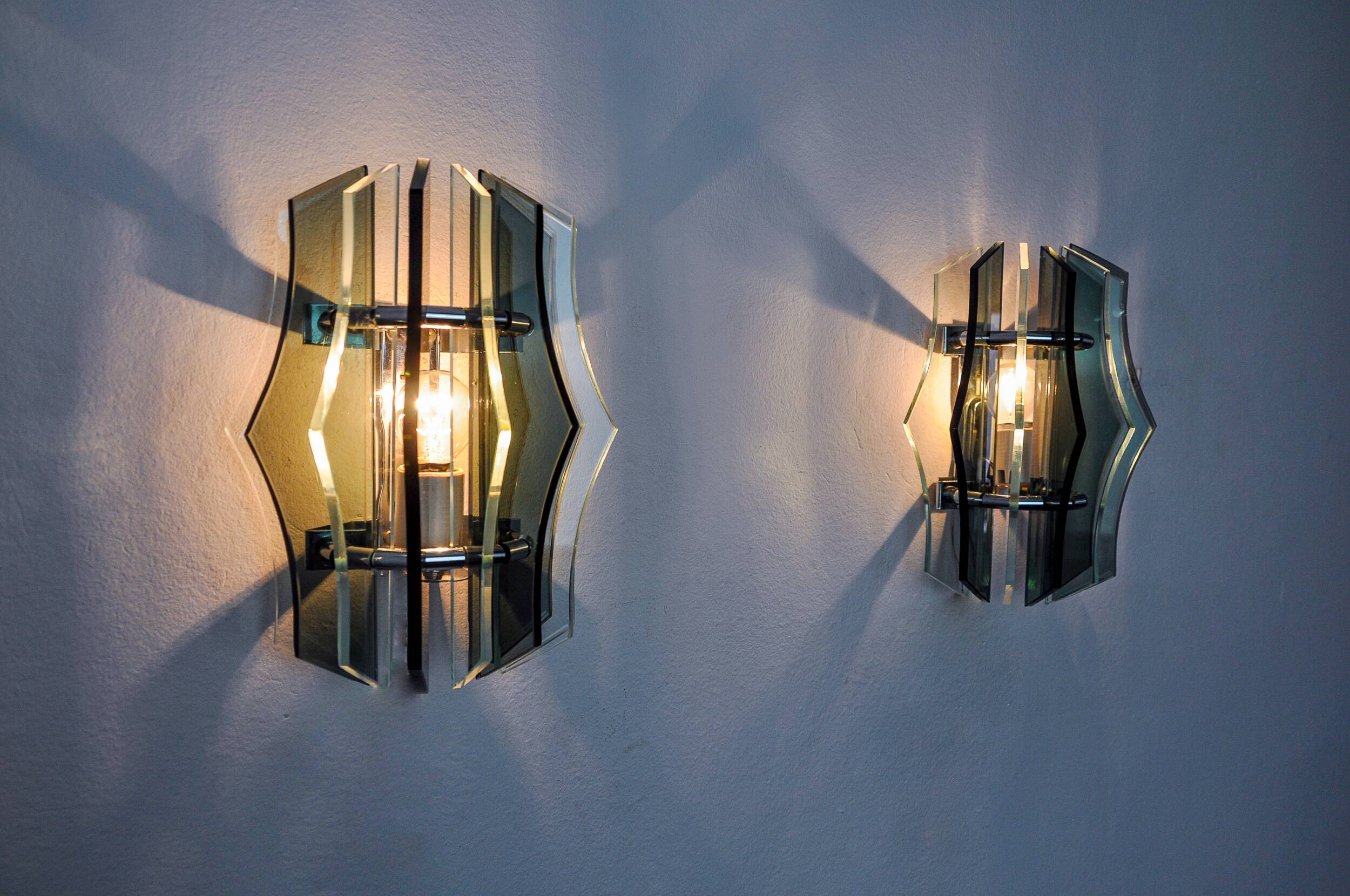 Pair of Veca wall lights, green murano glass, Italy 1970