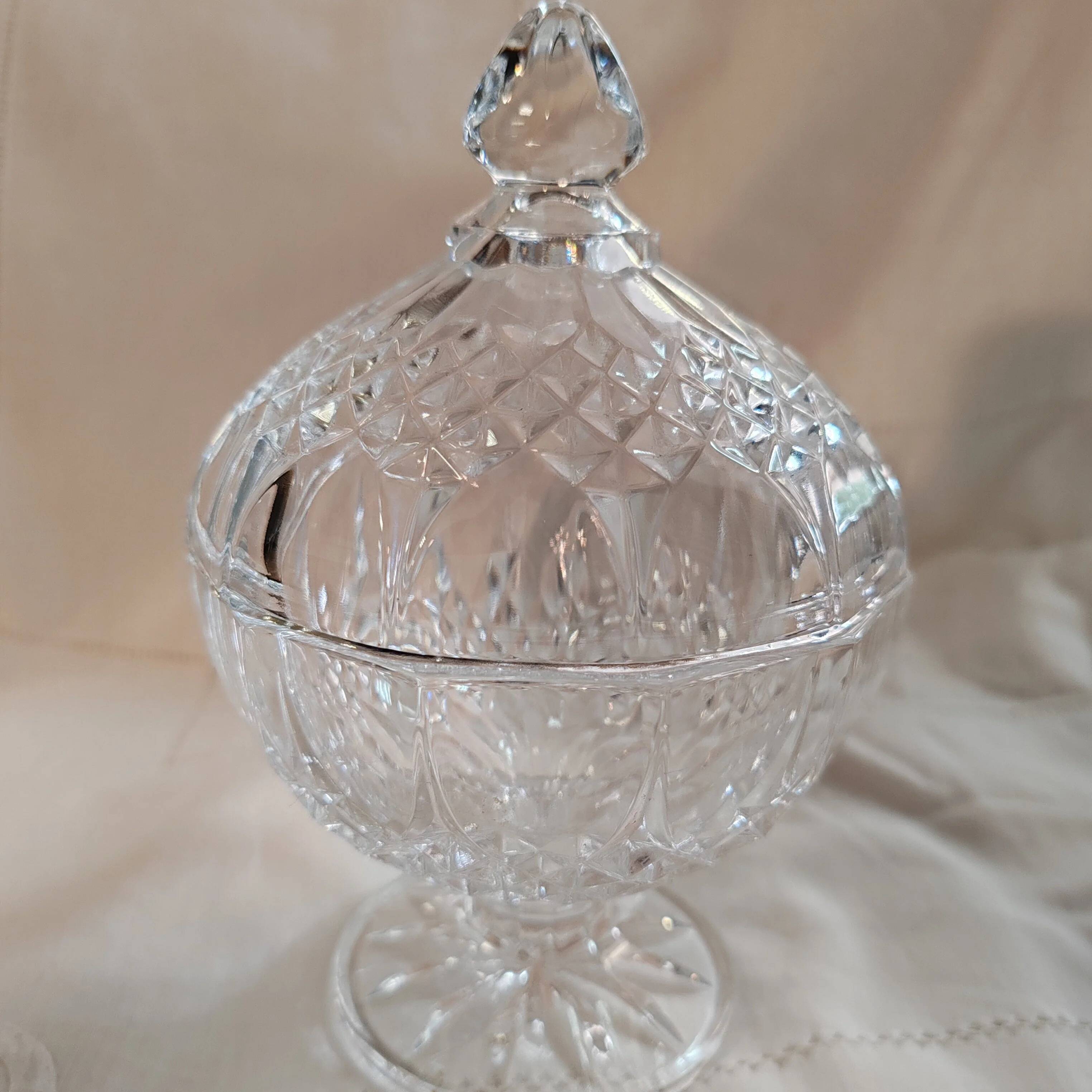 Crystal bonbonnière