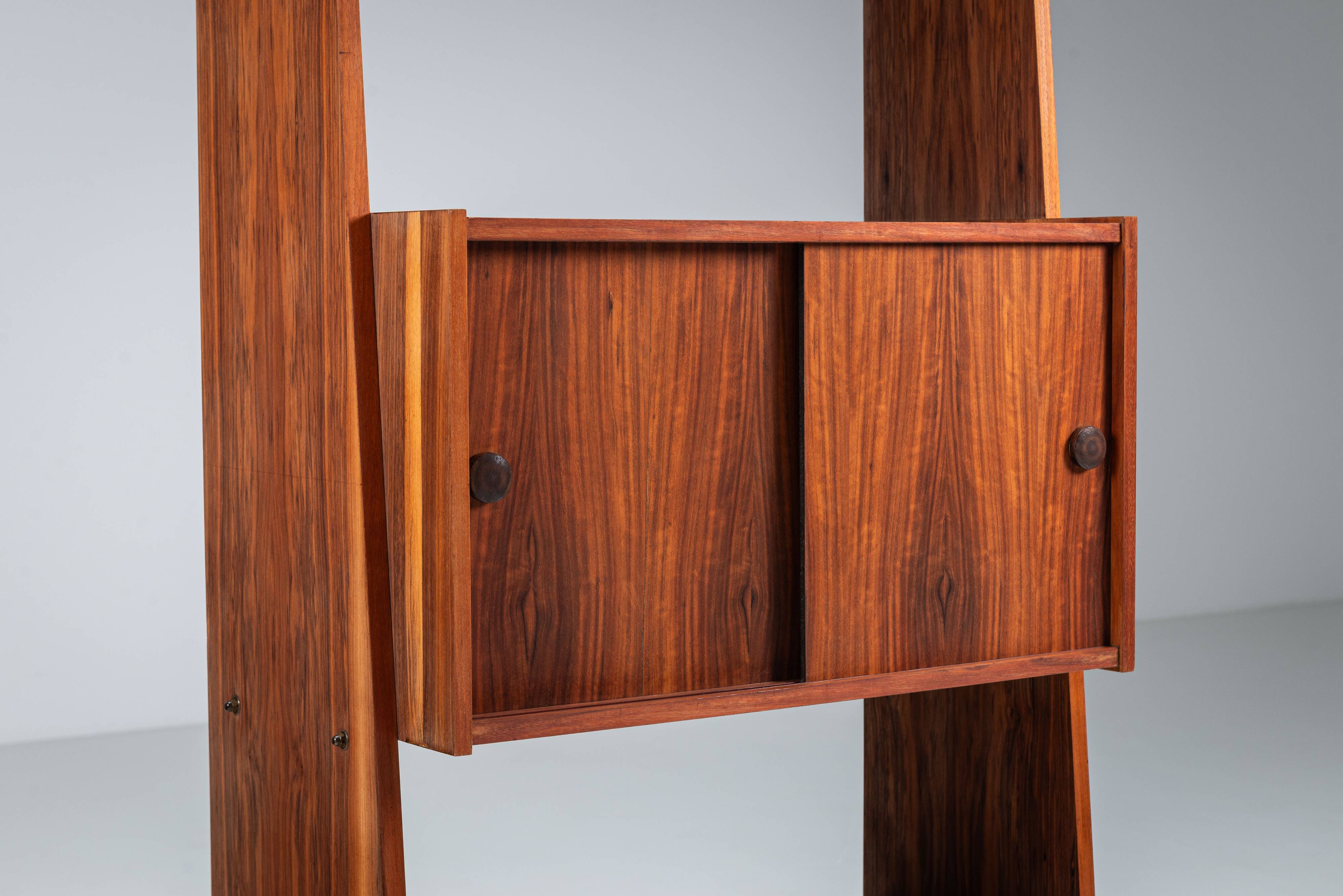 Italian bookcase with three shelves and storage
